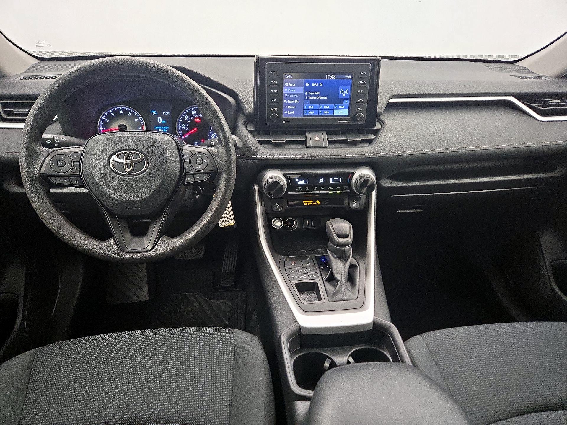 Thumbnail: 2021 Toyota RAV4 - 9