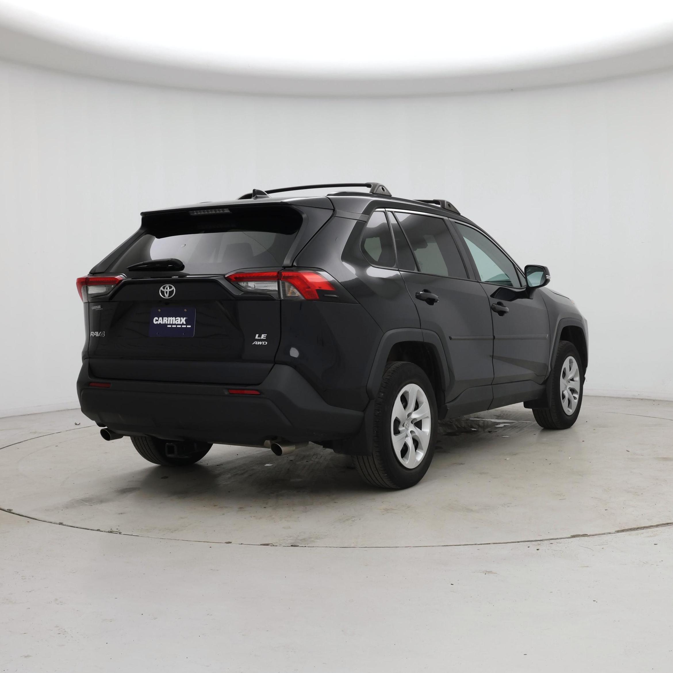 Thumbnail: 2021 Toyota RAV4 - 8