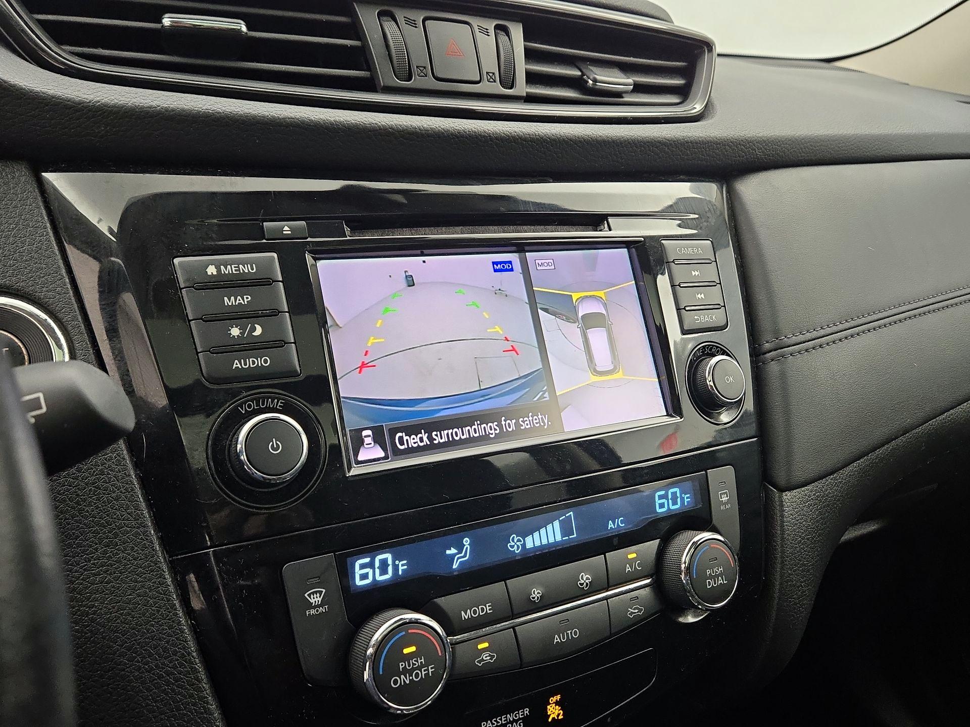 Thumbnail: 2018 Nissan Rogue - 14