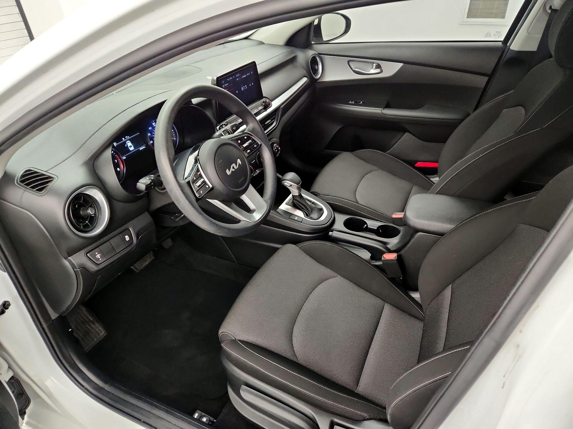 Thumbnail: 2024 Kia Forte - 11