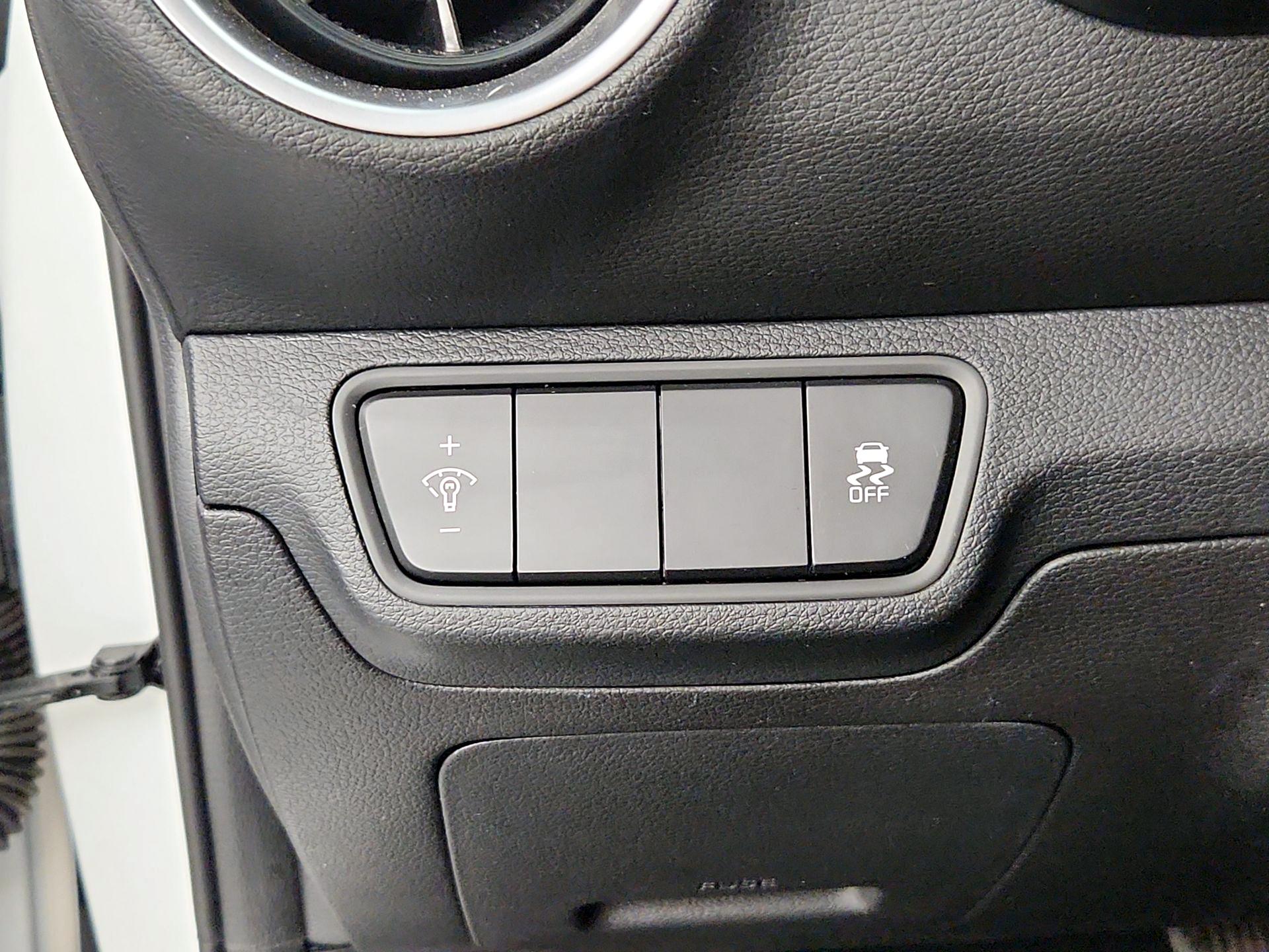 Thumbnail: 2024 Kia Forte - 13