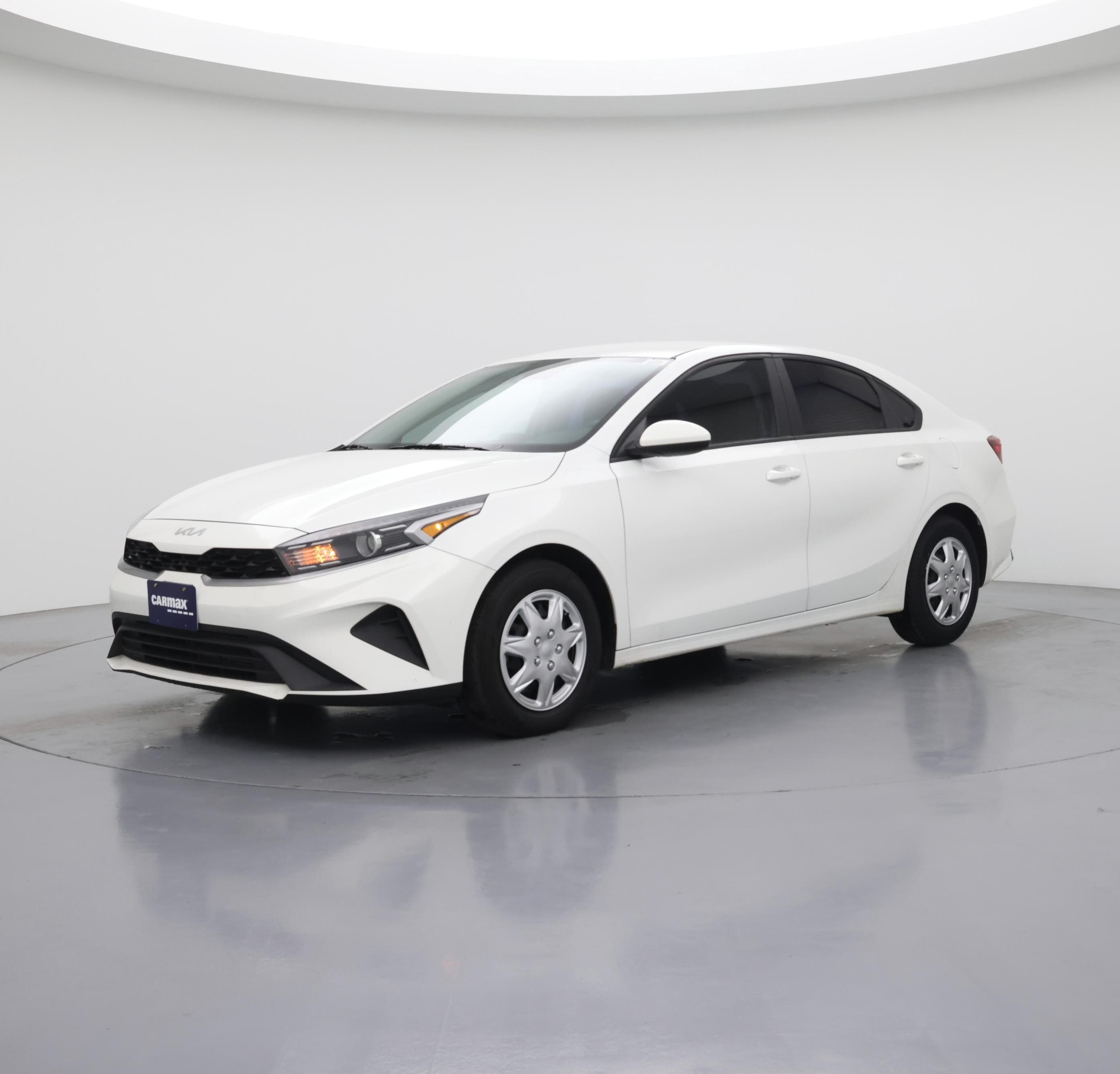 Thumbnail: 2024 Kia Forte - 5