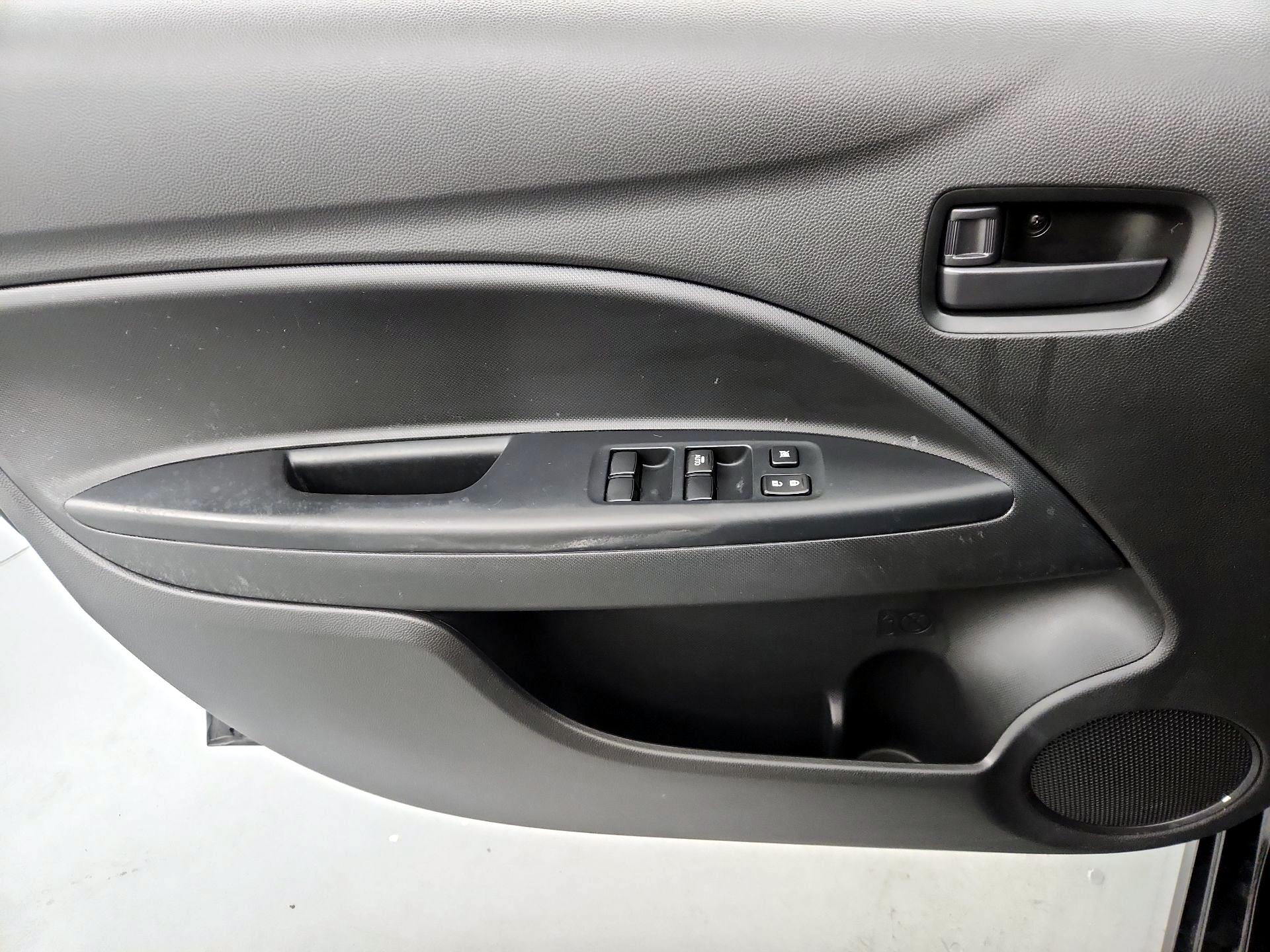 Thumbnail: 2024 Mitsubishi Mirage - 12