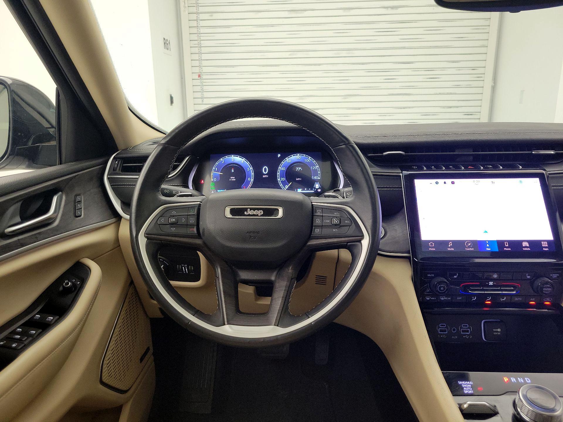 Thumbnail: 2022 Jeep Grand Cherokee - 10