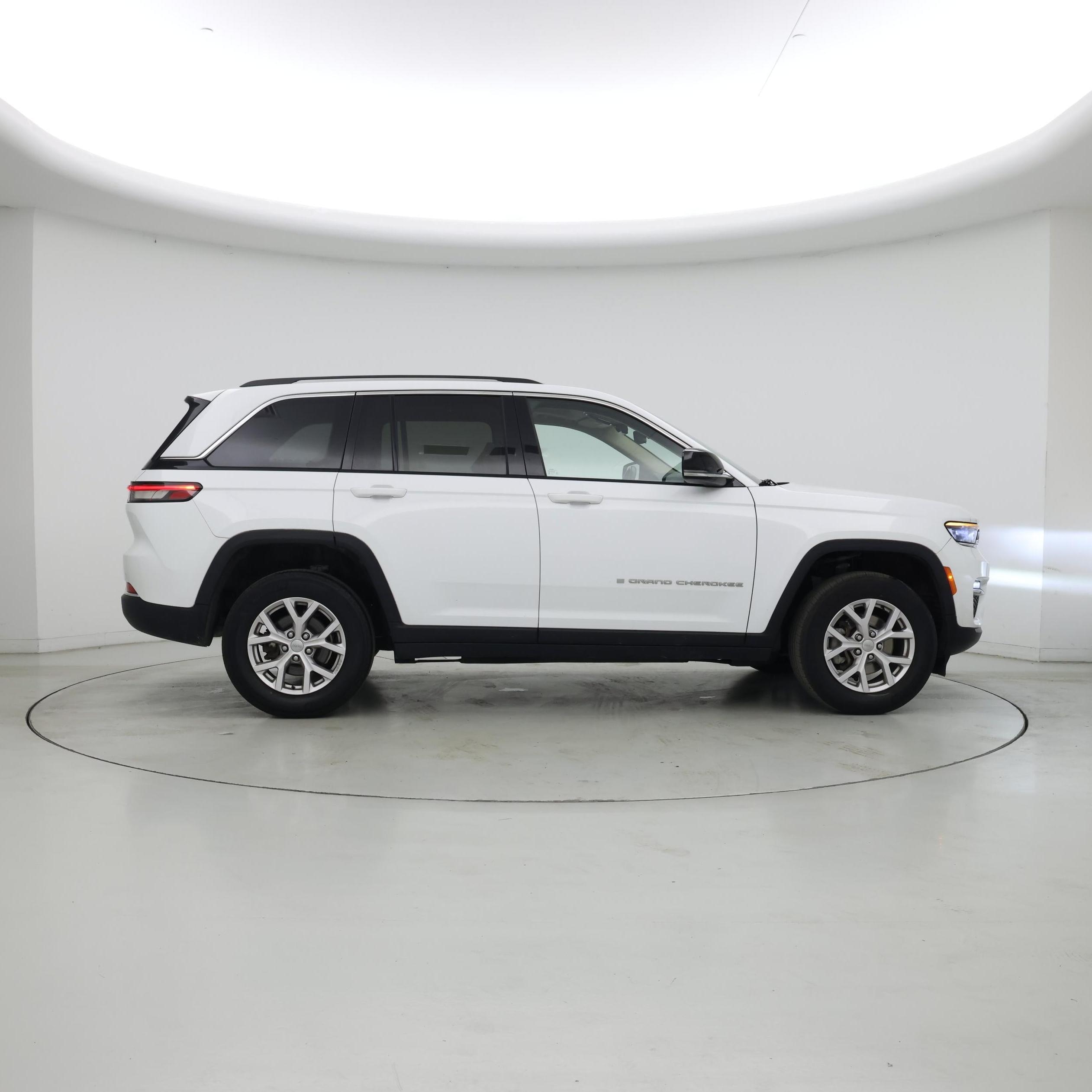 Thumbnail: 2022 Jeep Grand Cherokee - 7