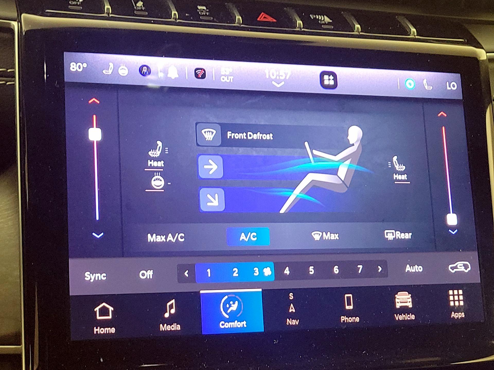 Thumbnail: 2023 Jeep Grand Cherokee - 17