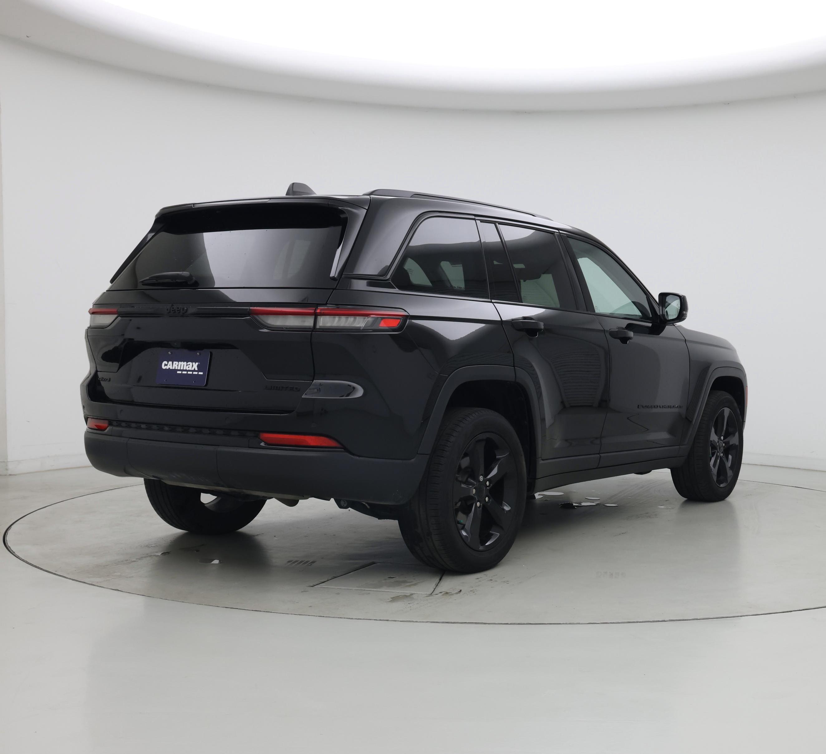 Thumbnail: 2023 Jeep Grand Cherokee - 8