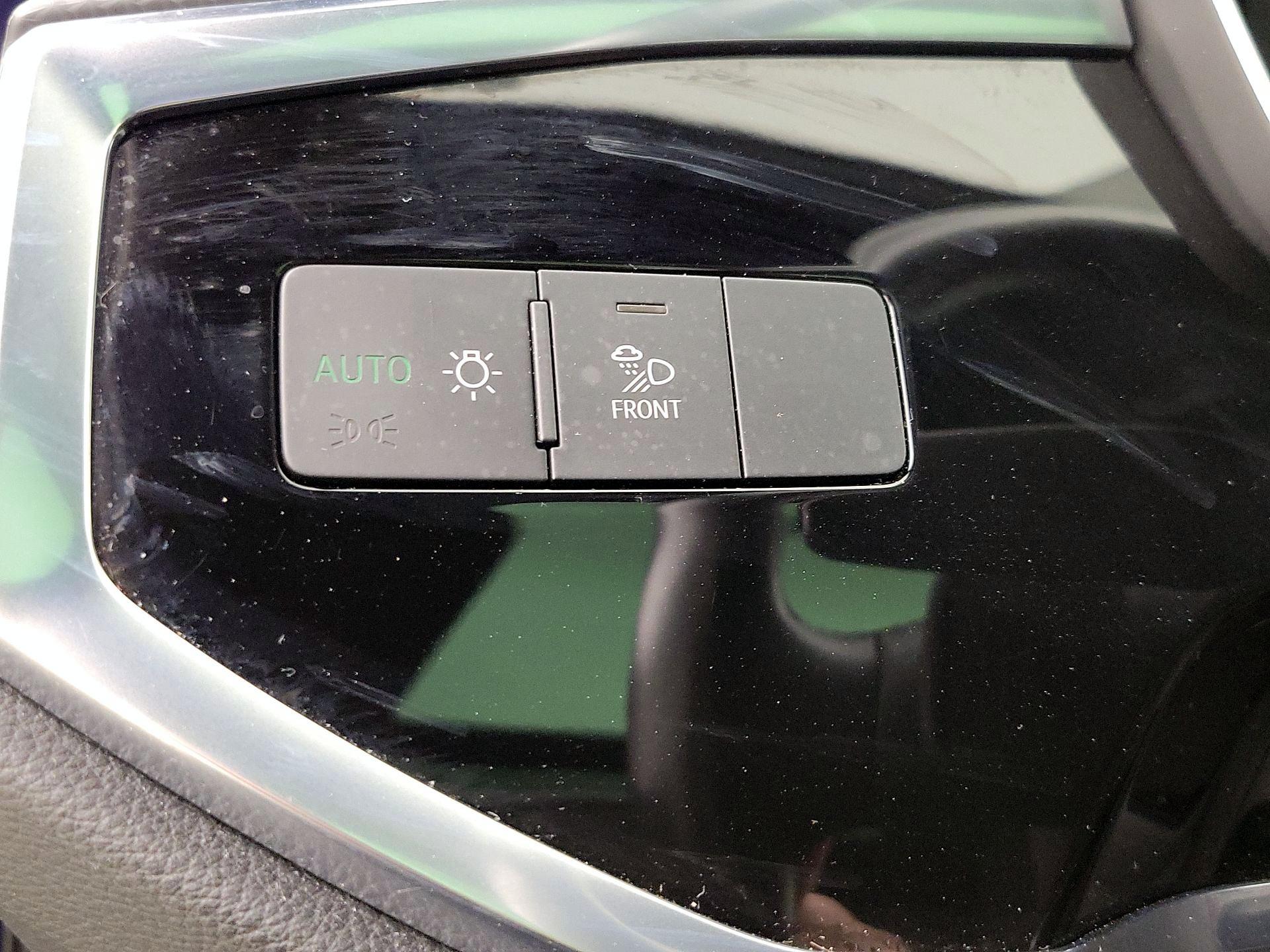 Thumbnail: 2023 Audi Q3 - 13