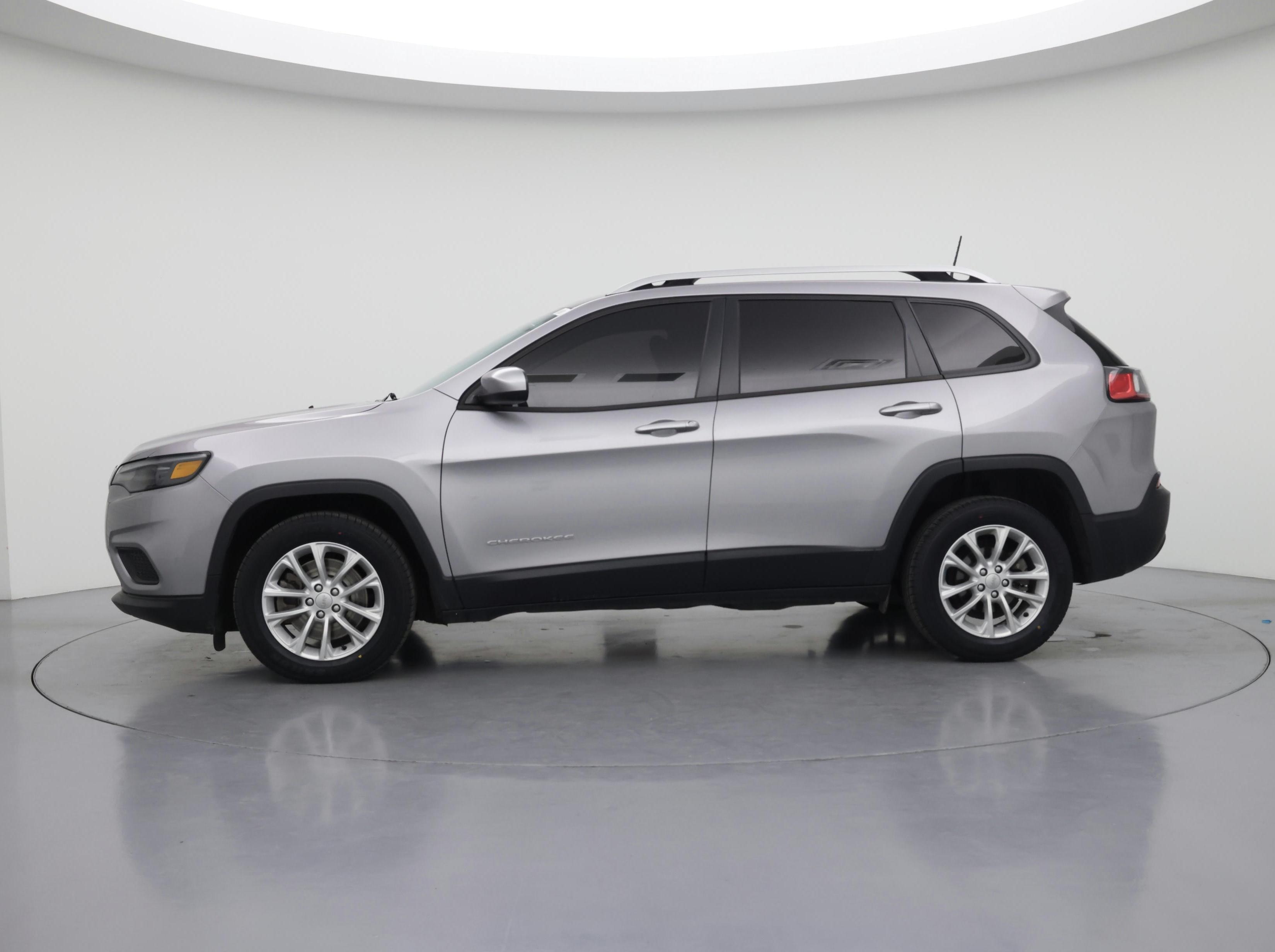 Thumbnail: 2020 Jeep Cherokee - 3