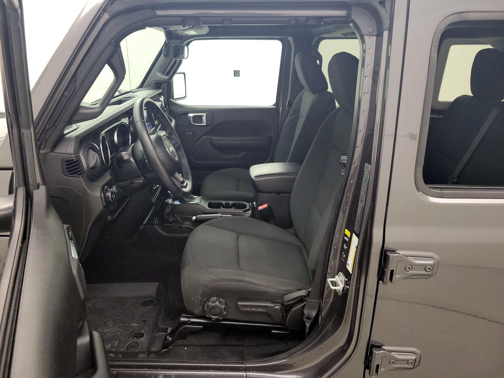 Thumbnail: 2021 Jeep Wrangler - 11