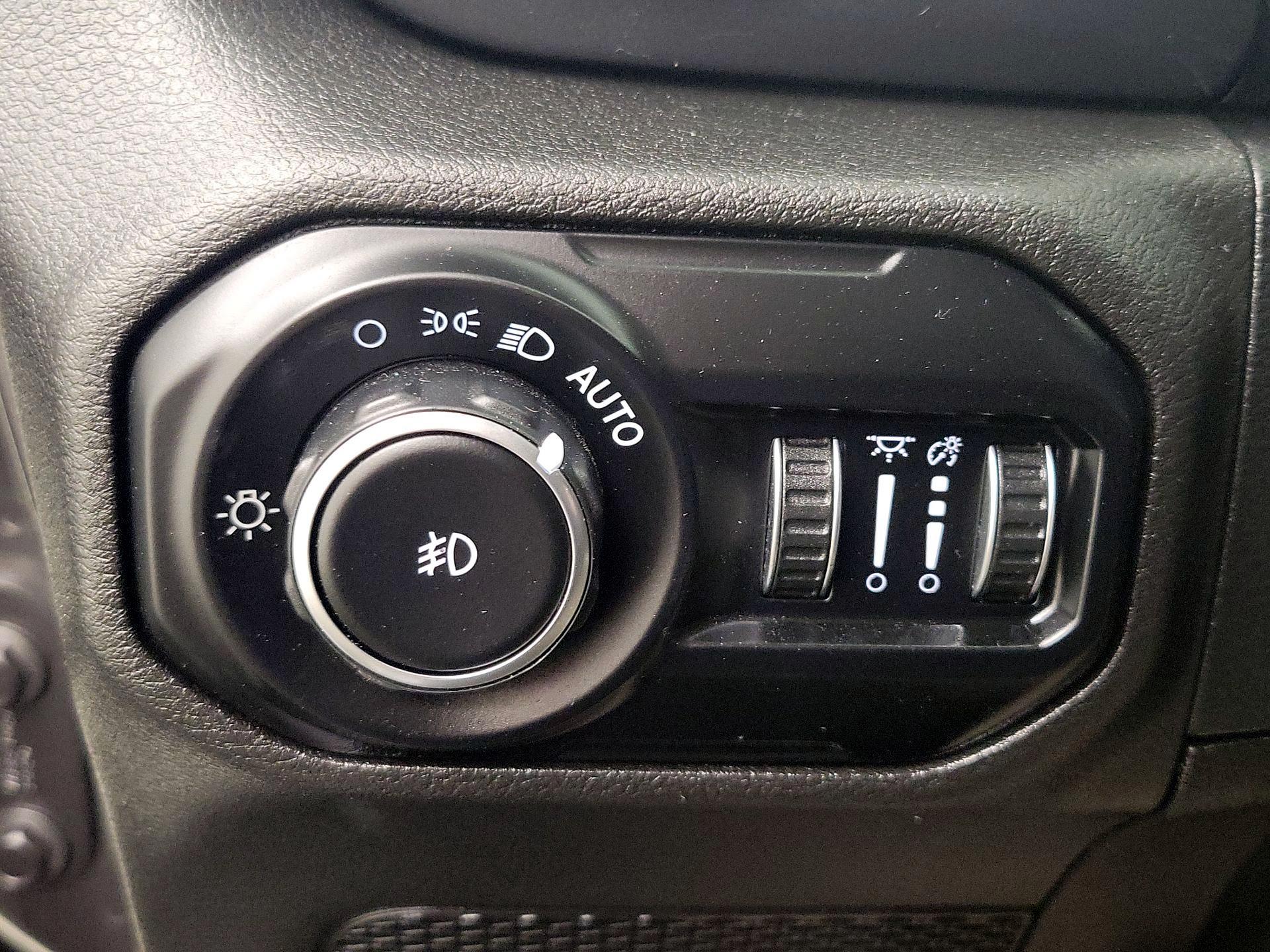 Thumbnail: 2021 Jeep Wrangler - 13