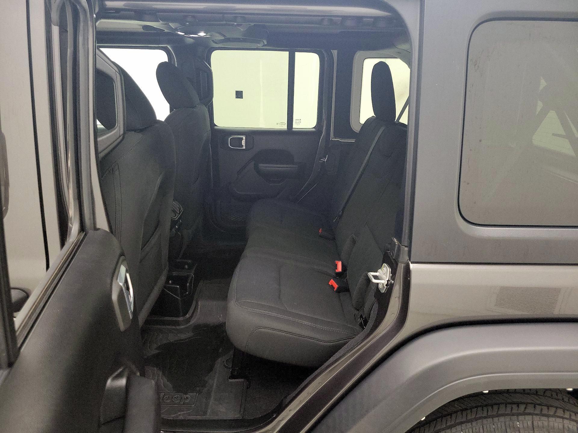 Thumbnail: 2021 Jeep Wrangler - 19