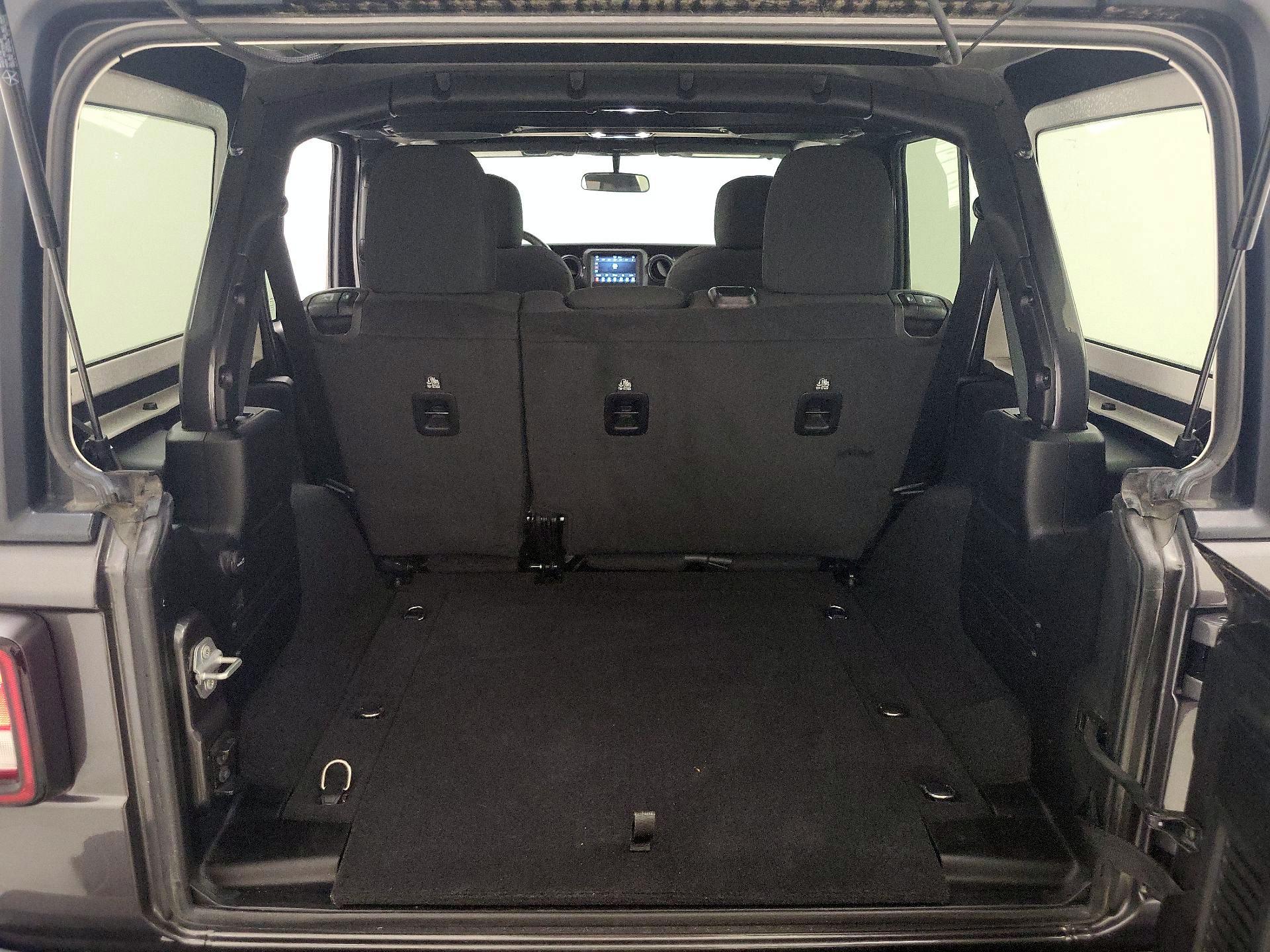 Thumbnail: 2021 Jeep Wrangler - 20