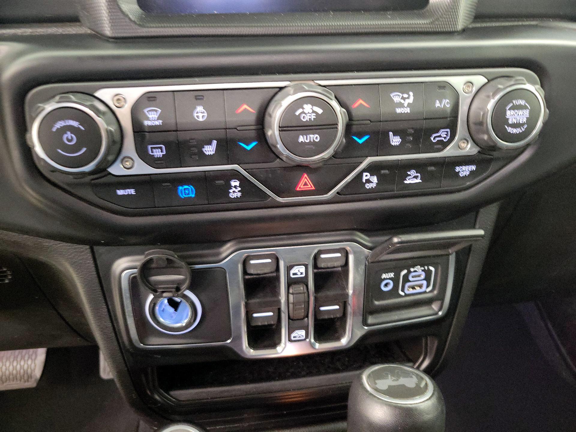 Thumbnail: 2021 Jeep Wrangler - 17