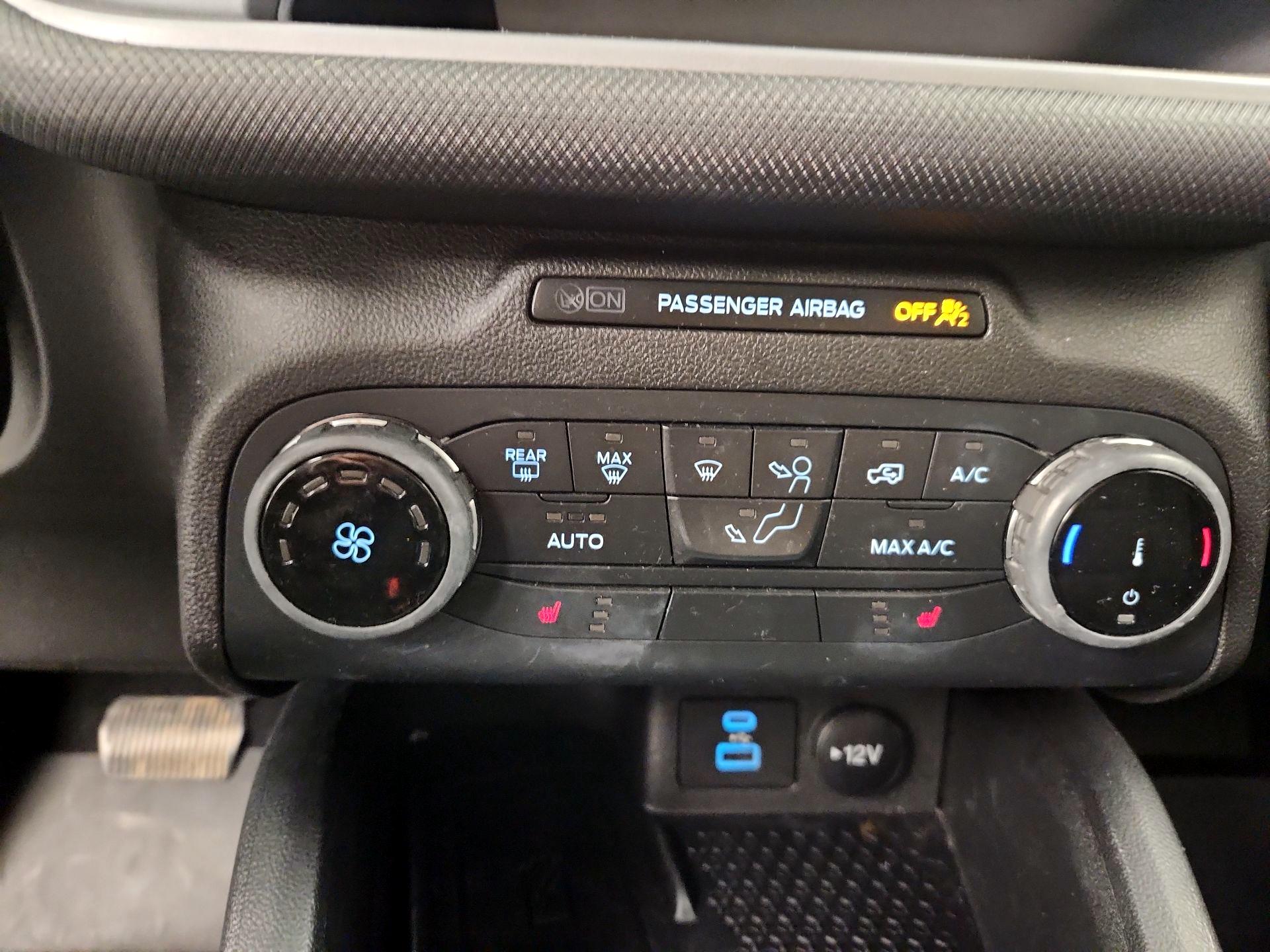 Thumbnail: 2022 Ford Bronco Sport - 16