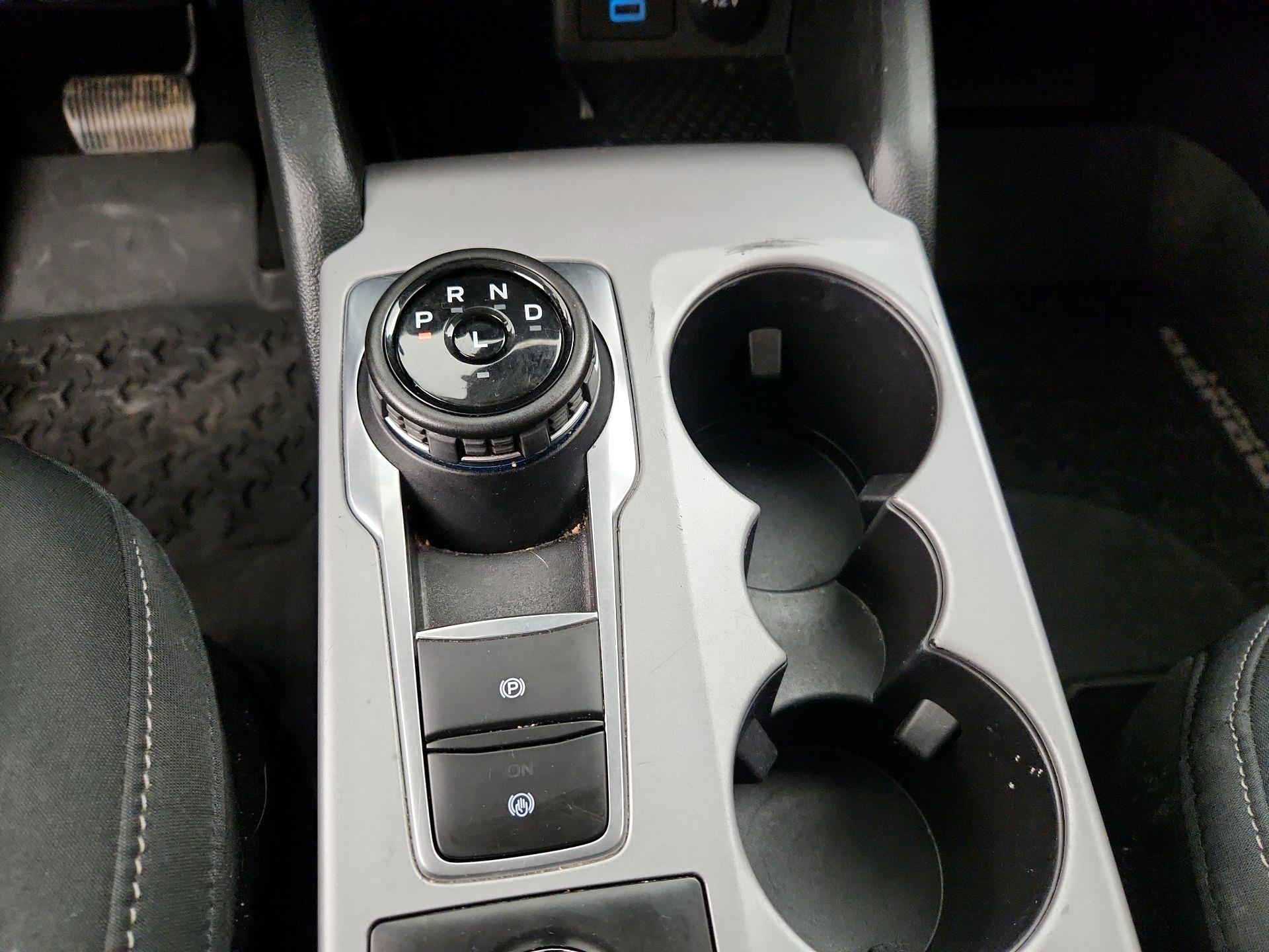 Thumbnail: 2022 Ford Bronco Sport - 17