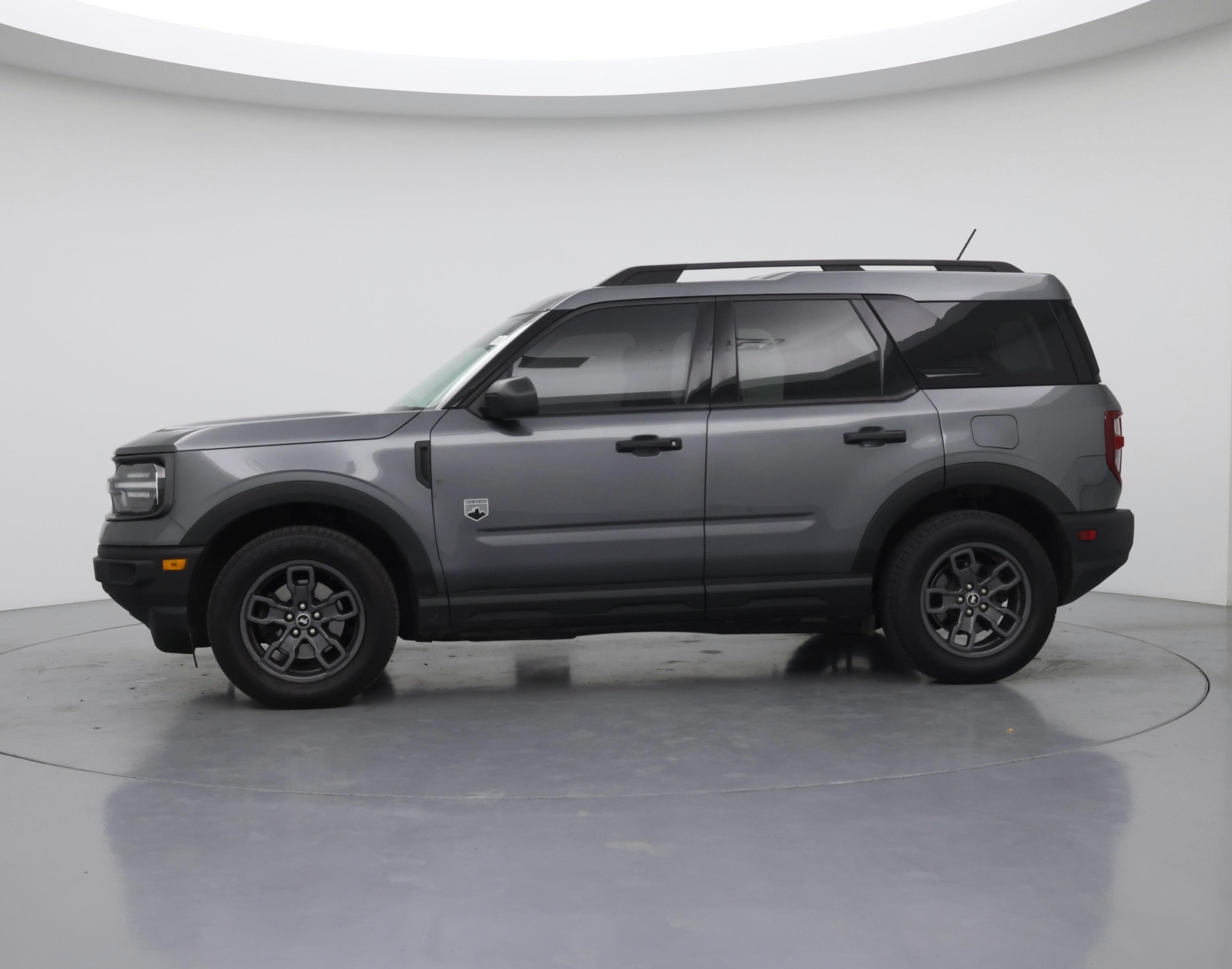 Thumbnail: 2022 Ford Bronco Sport - 3