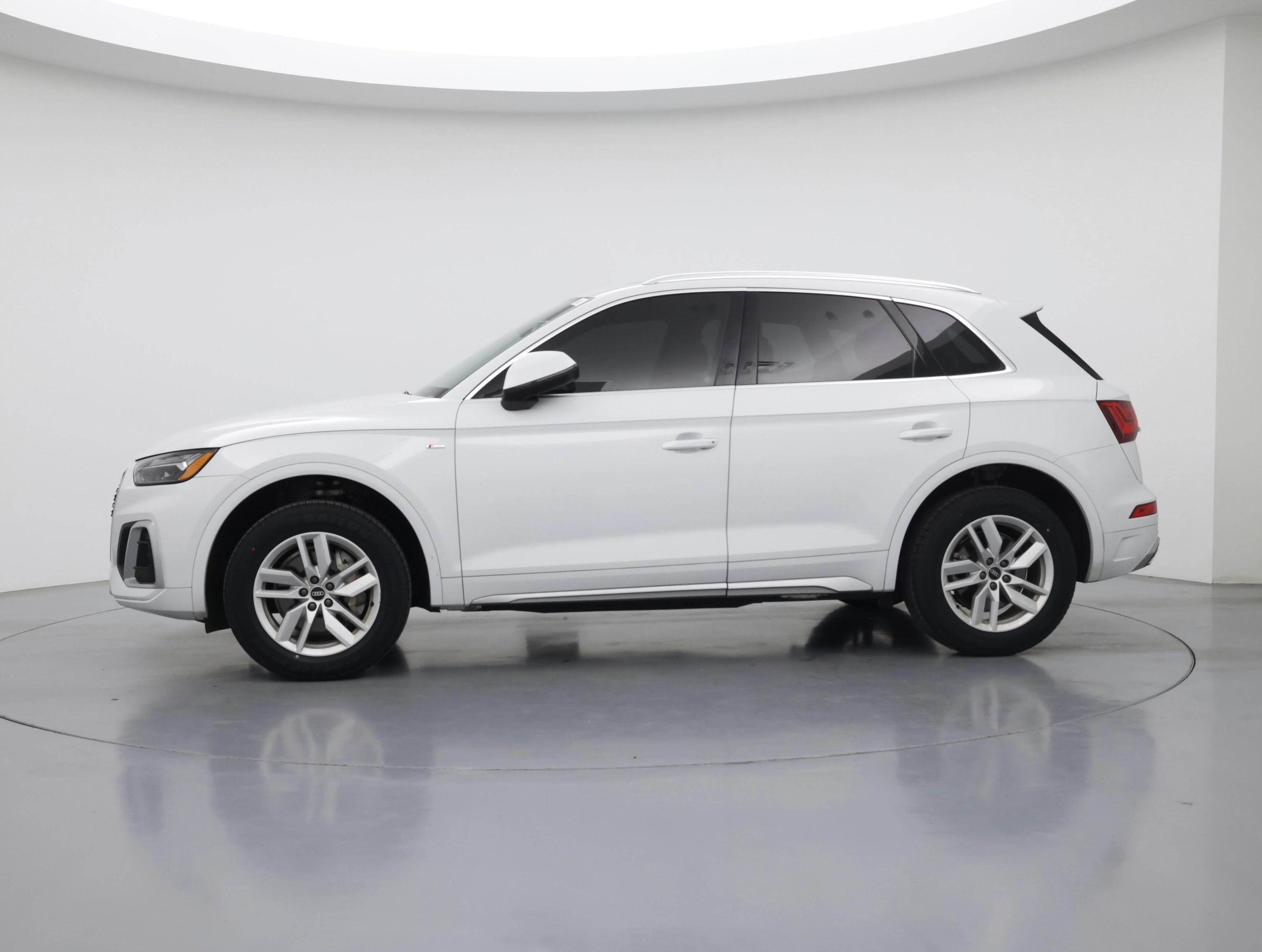 Thumbnail: 2022 Audi Q5 - 3