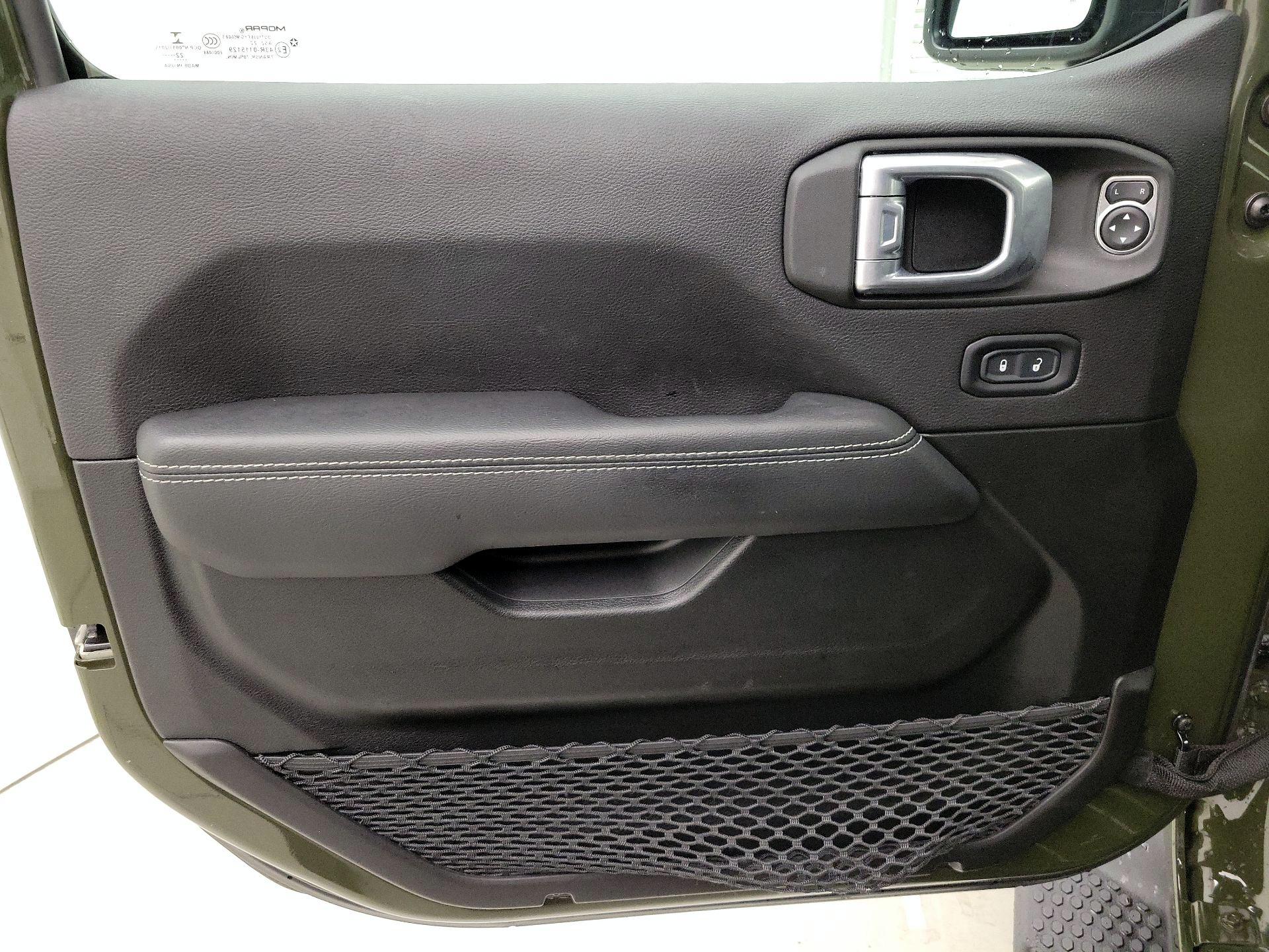 Thumbnail: 2022 Jeep Wrangler - 12