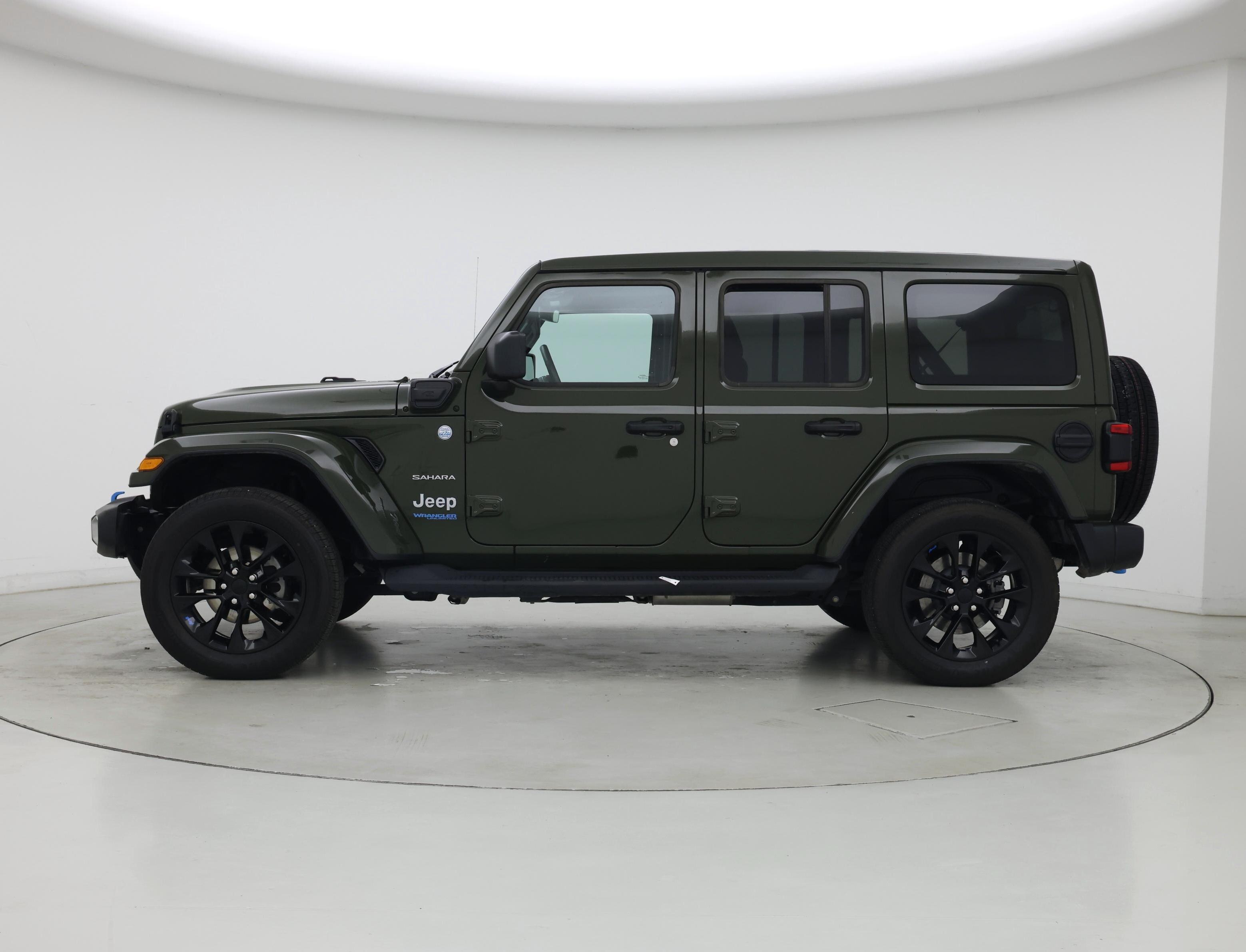Thumbnail: 2022 Jeep Wrangler - 3