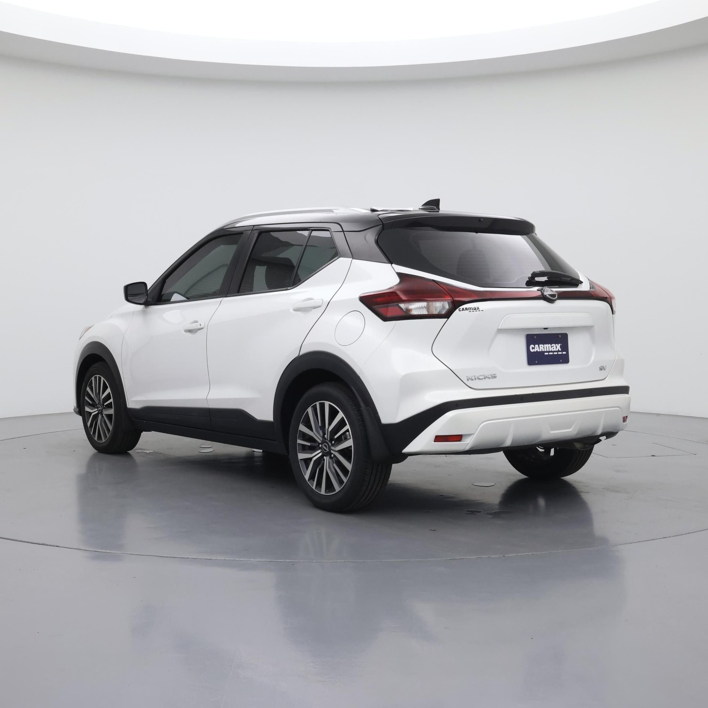 Thumbnail: 2022 Nissan Kicks - 2