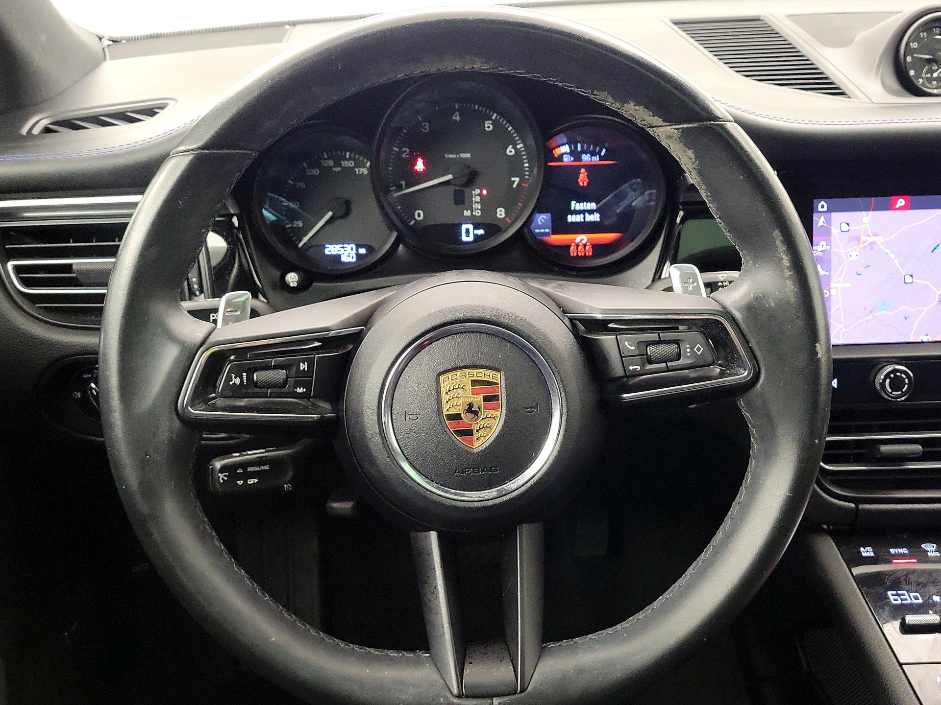 Thumbnail: 2022 Porsche Macan - 10