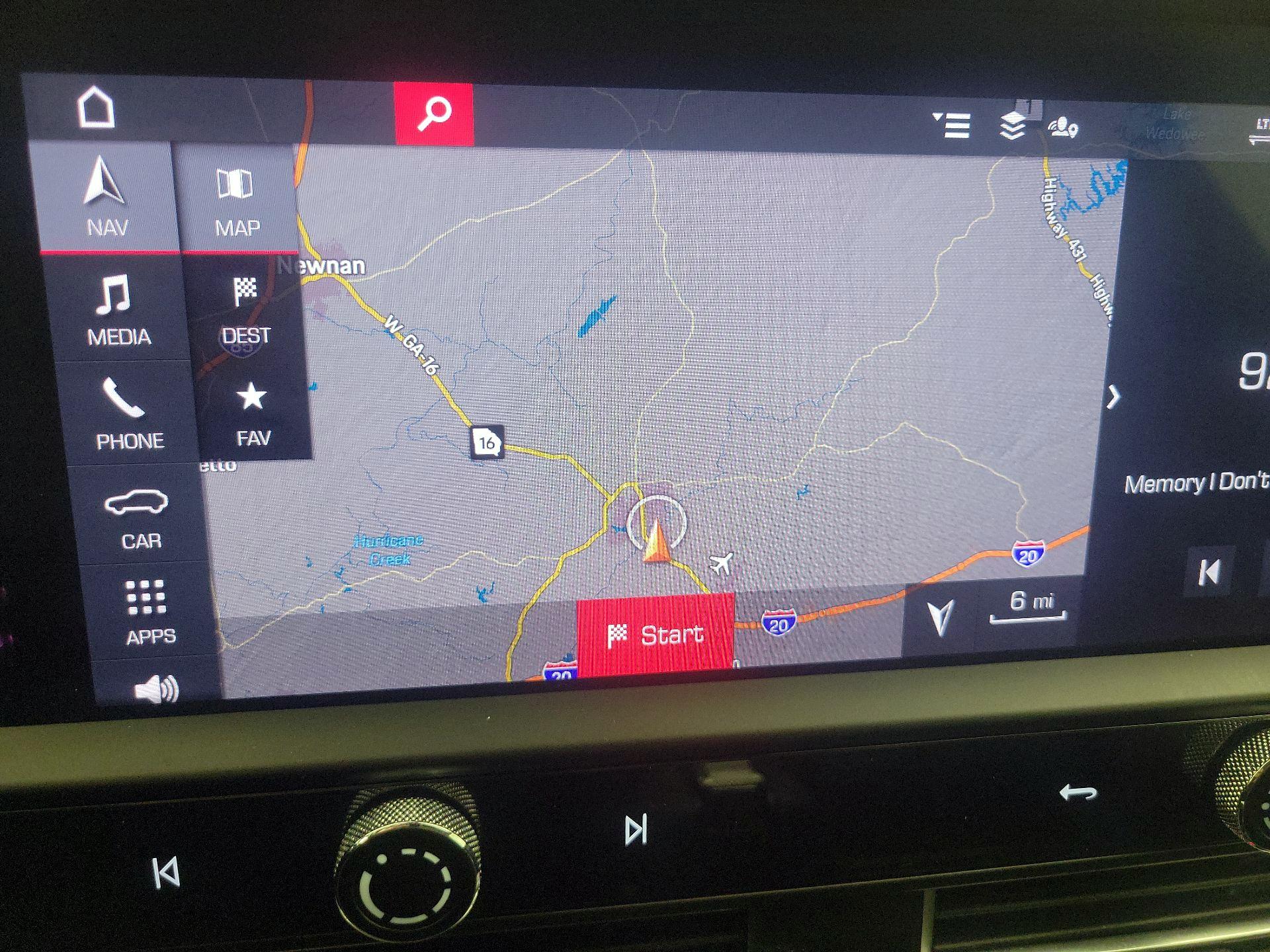 Thumbnail: 2022 Porsche Macan - 14