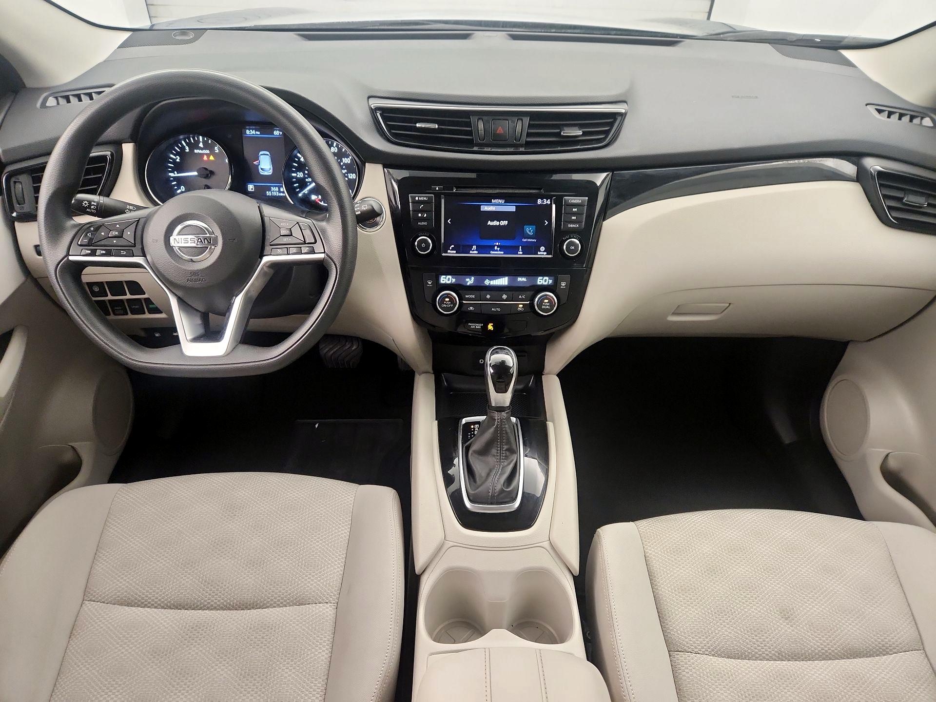 Thumbnail: 2020 Nissan Rogue Sport - 9