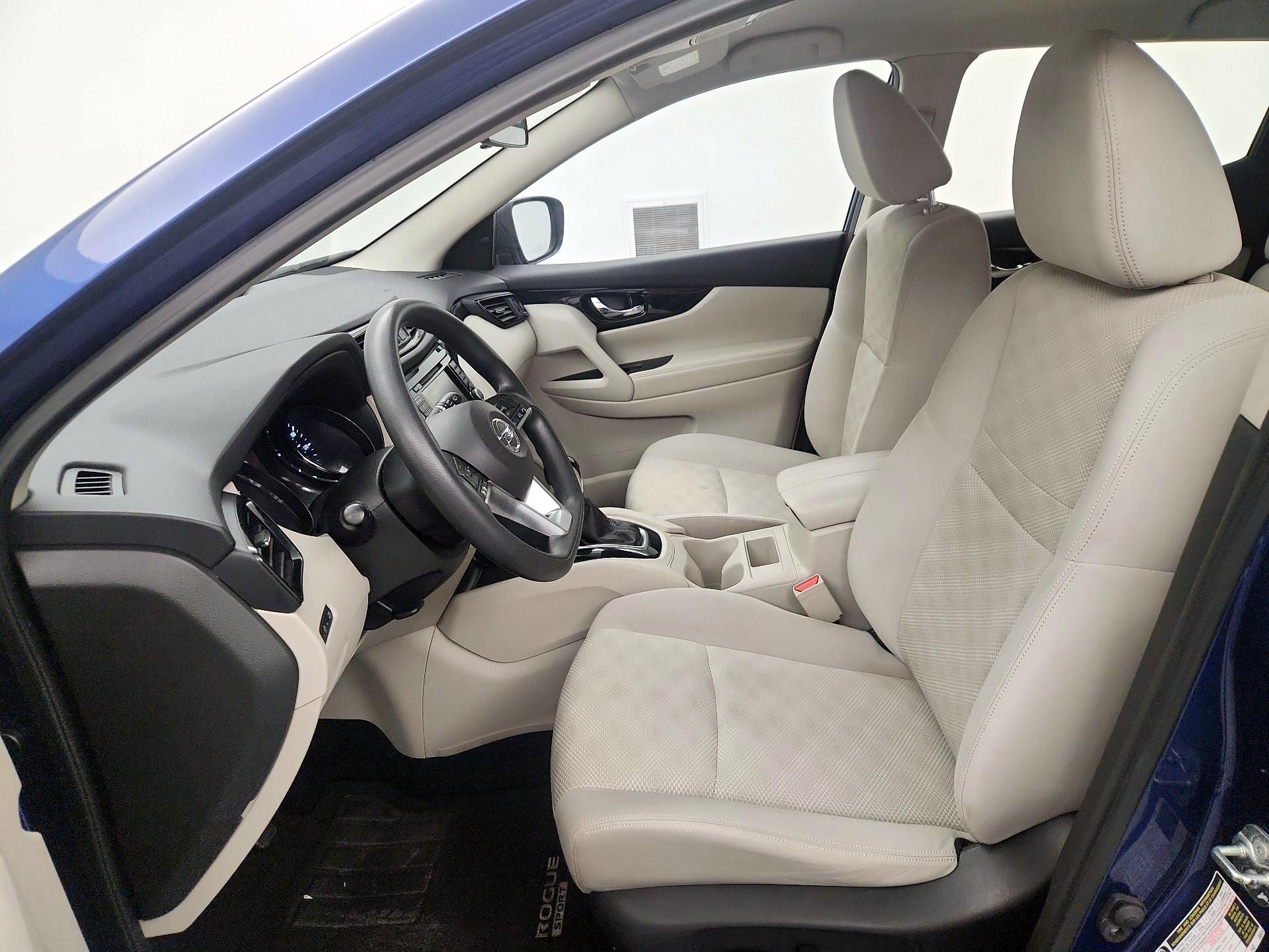 Thumbnail: 2020 Nissan Rogue Sport - 11