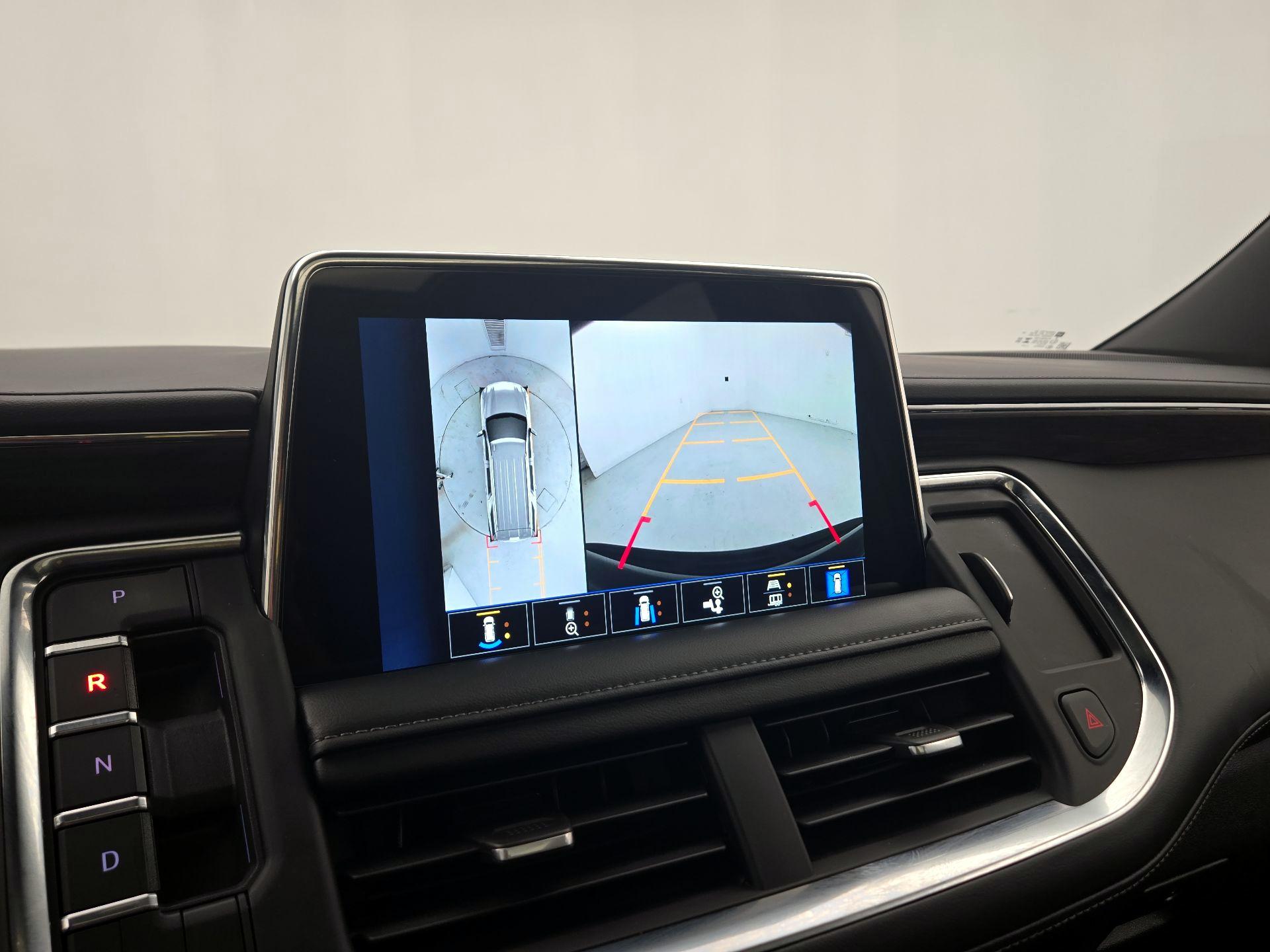 Thumbnail: 2023 Chevrolet Tahoe - 14