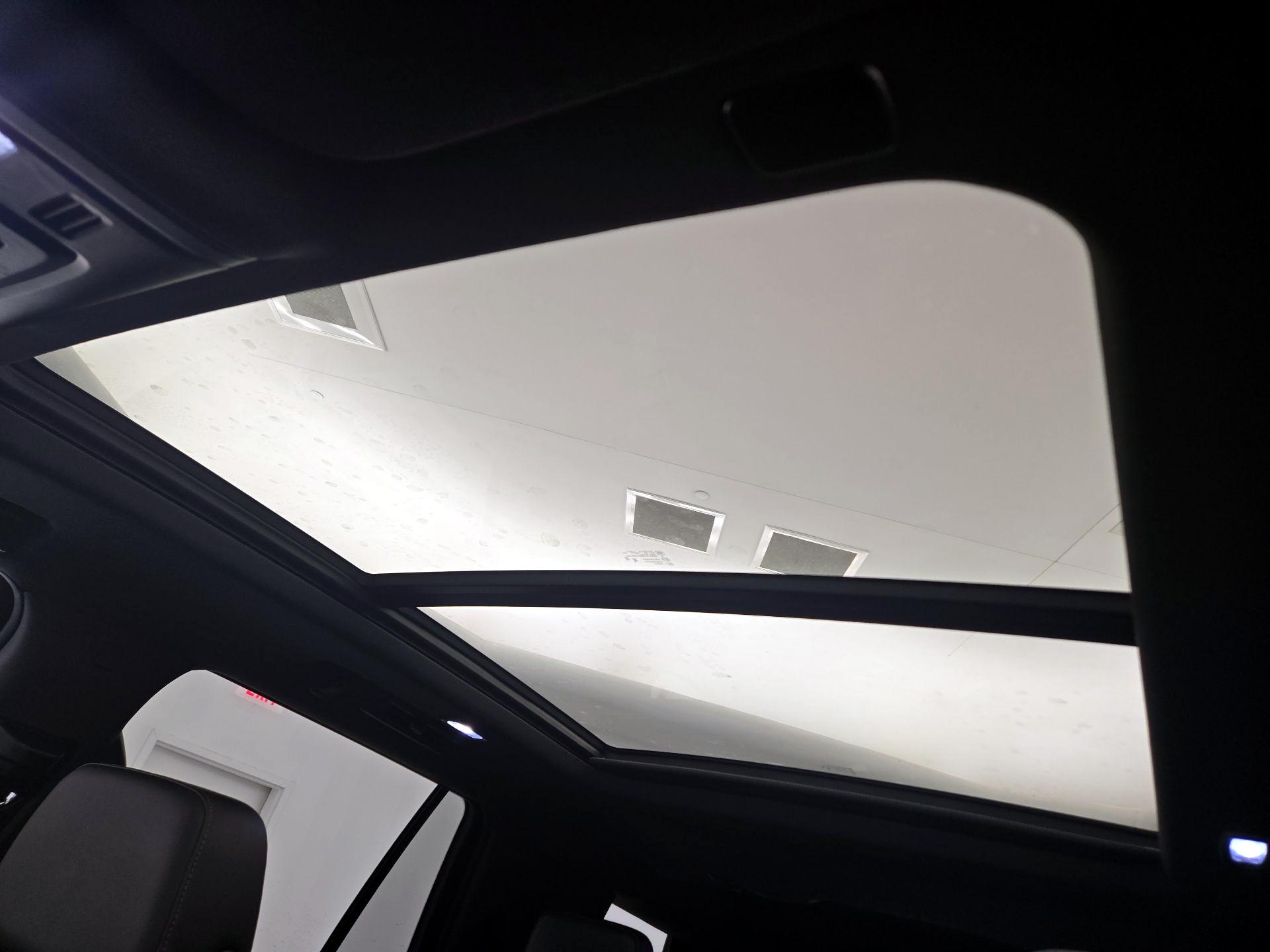 Thumbnail: 2023 Chevrolet Tahoe - 19