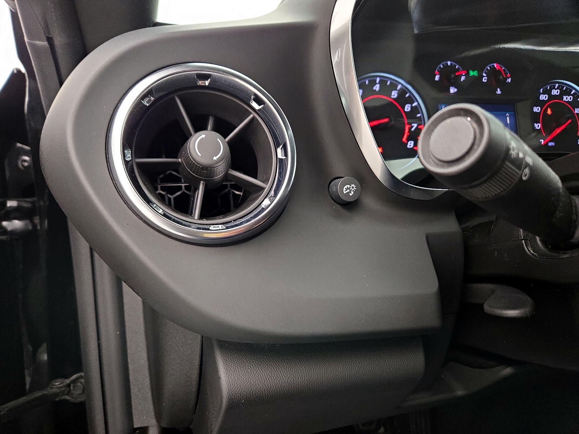 Thumbnail: 2021 Chevrolet Camaro - 13