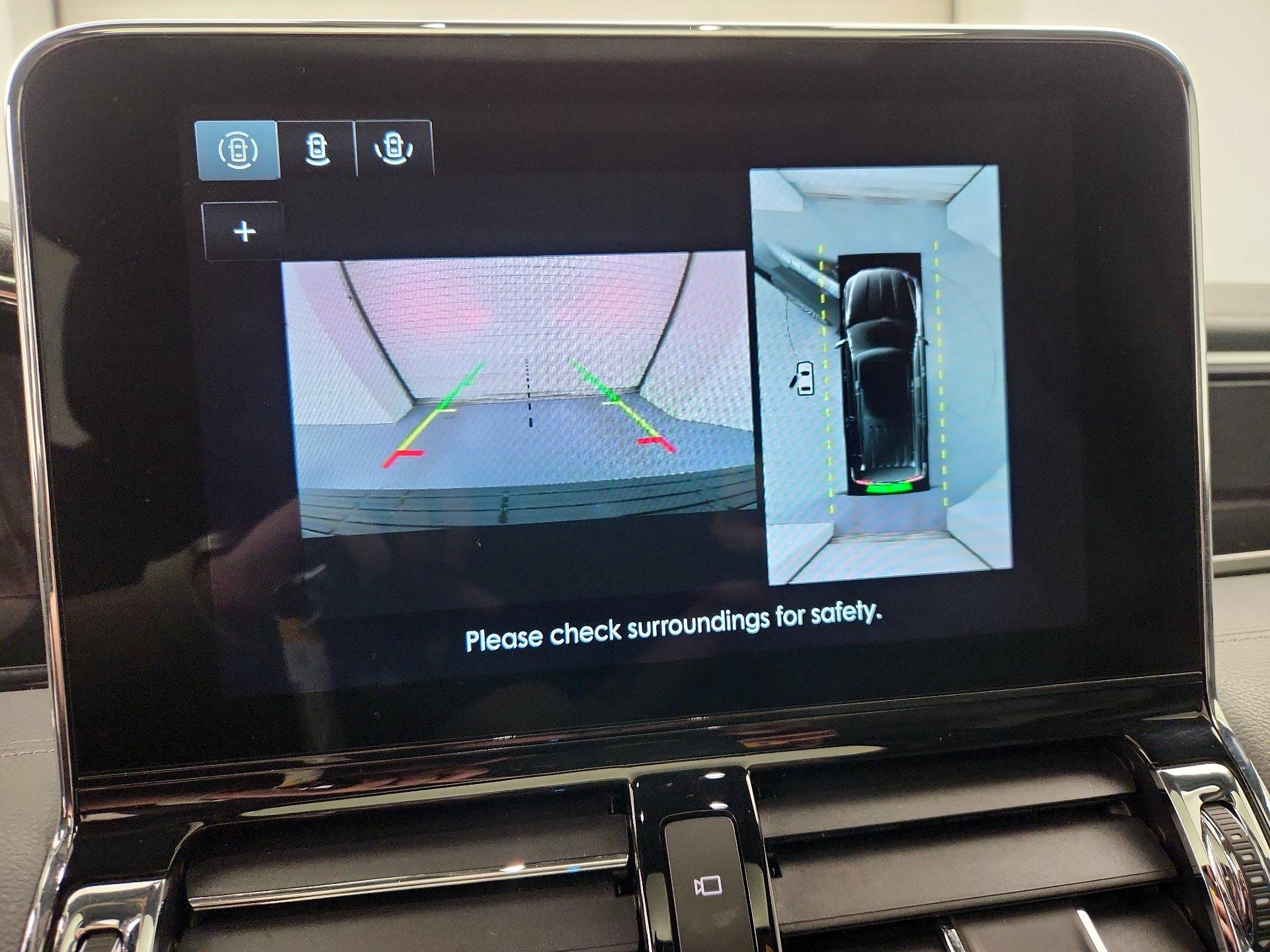 Thumbnail: 2021 Lincoln Navigator L - 15