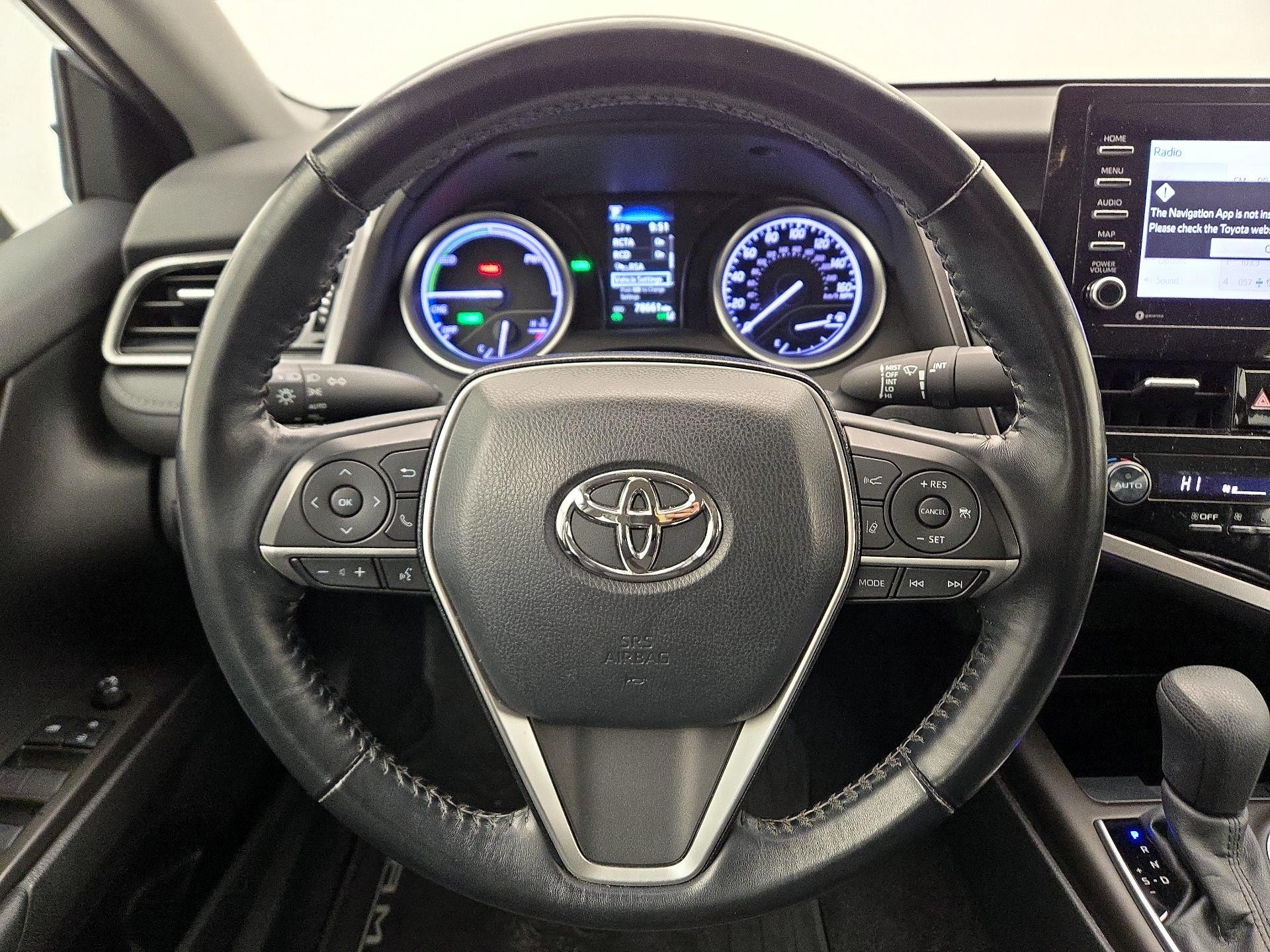 Thumbnail: 2021 Toyota Camry - 10