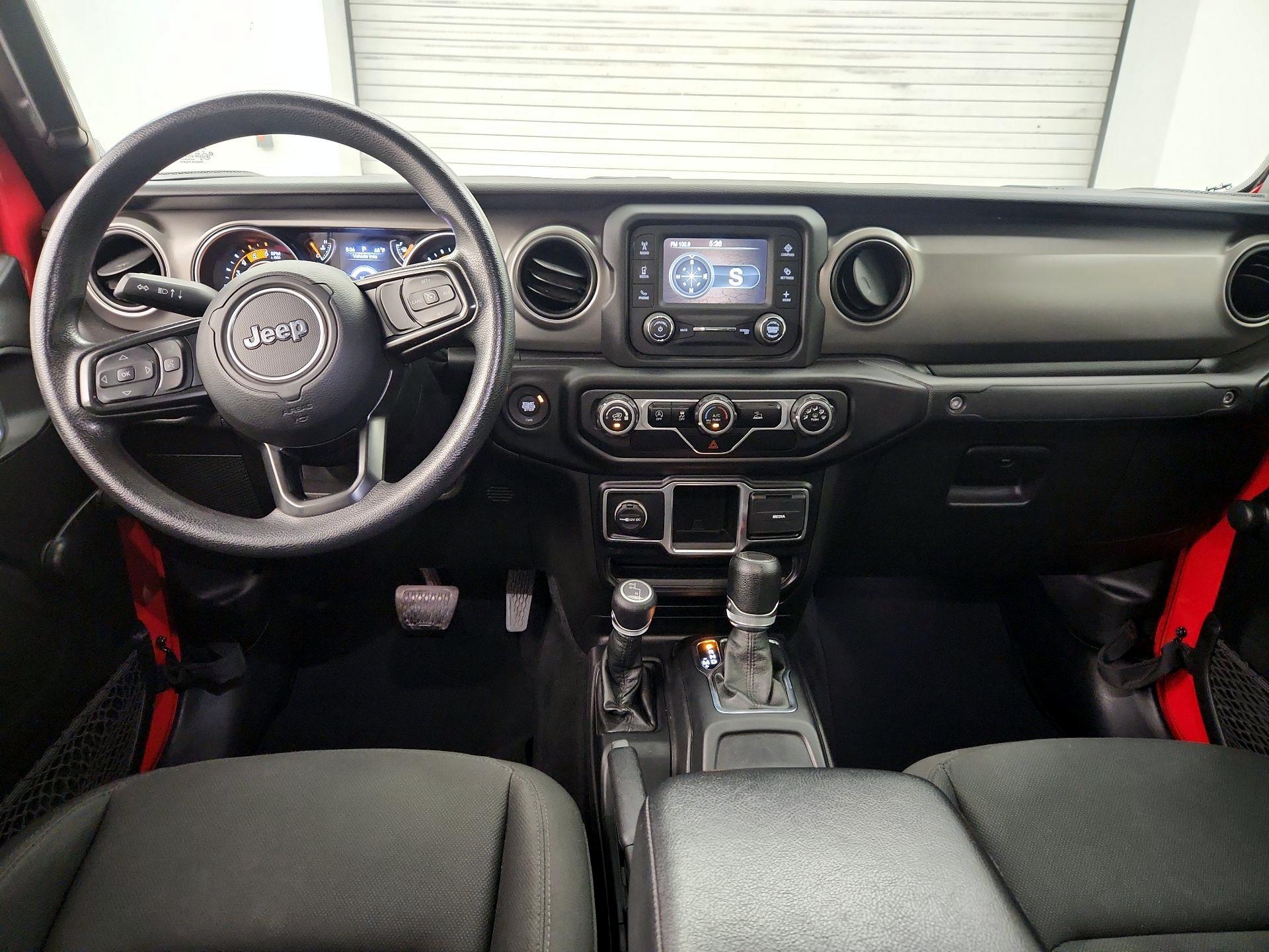 Thumbnail: 2021 Jeep Gladiator - 9