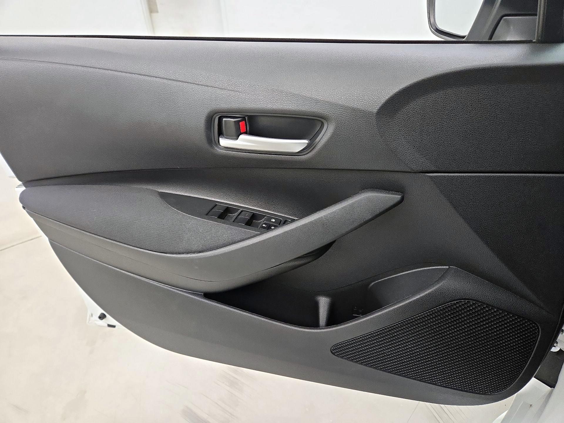 Thumbnail: 2021 Toyota Corolla - 12