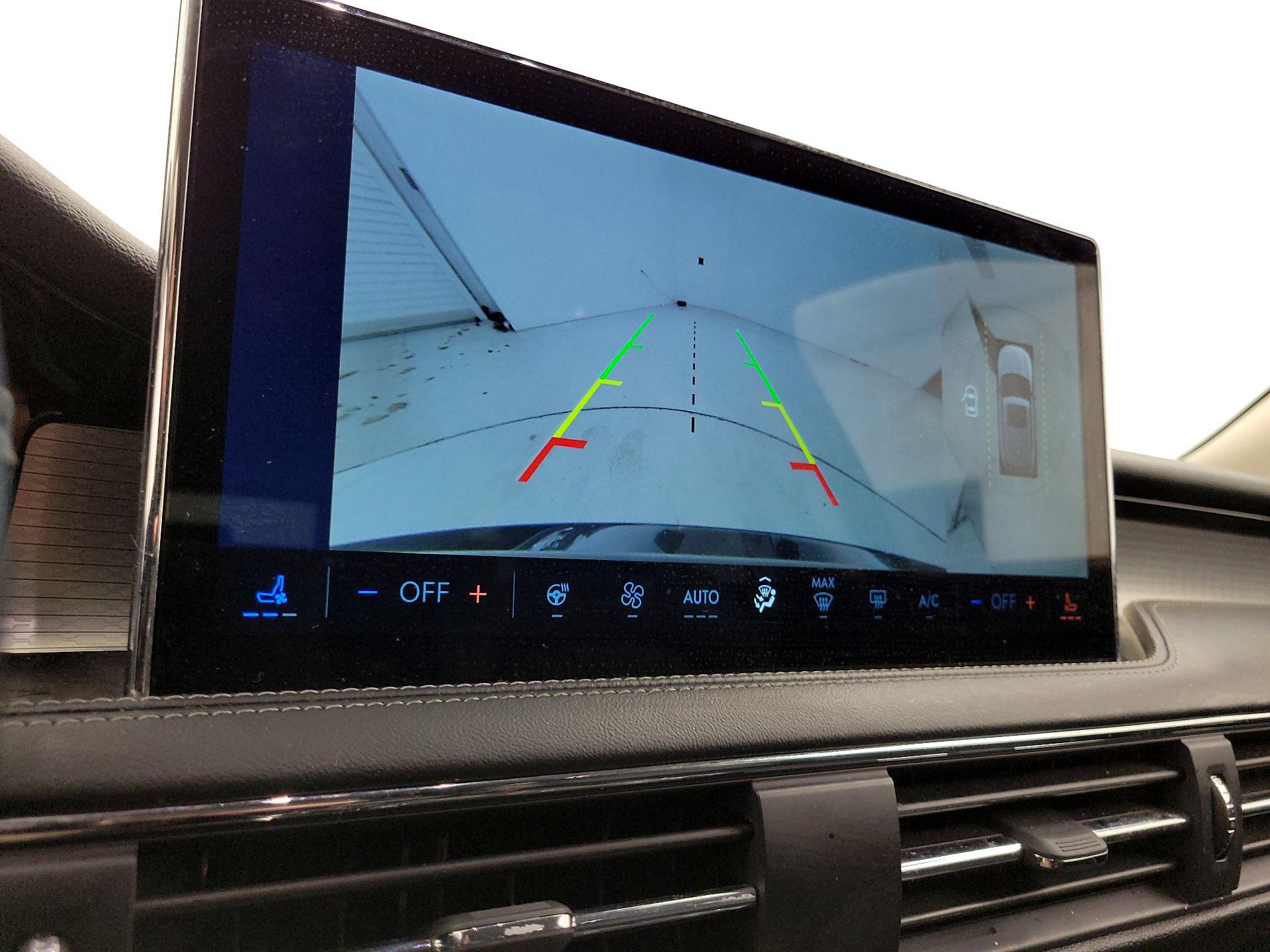 Thumbnail: 2025 Lincoln Corsair - 15