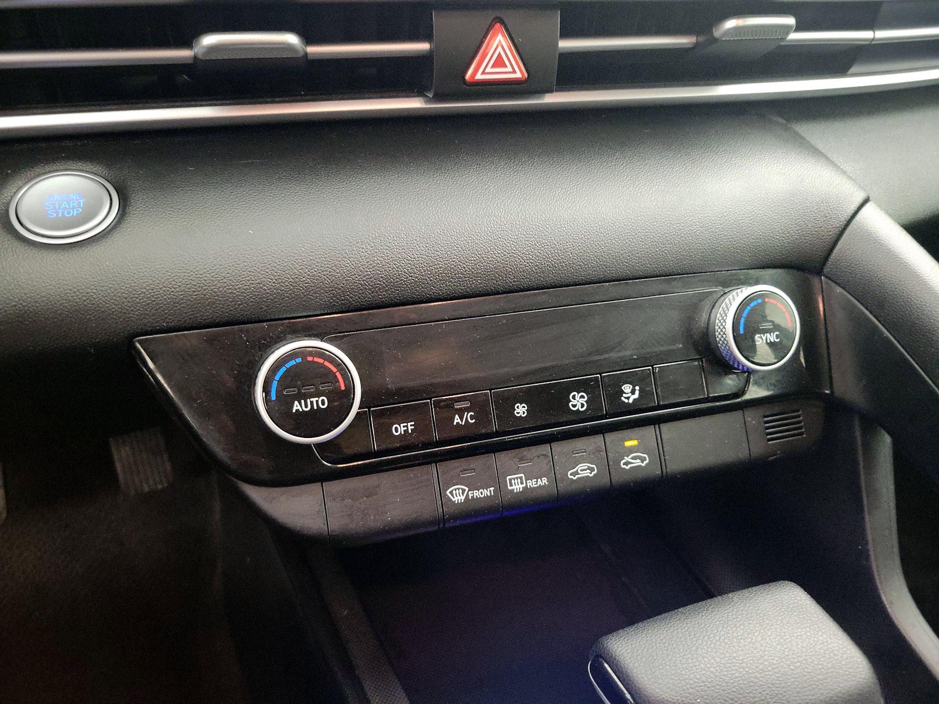 Thumbnail: 2022 Hyundai Elantra - 16