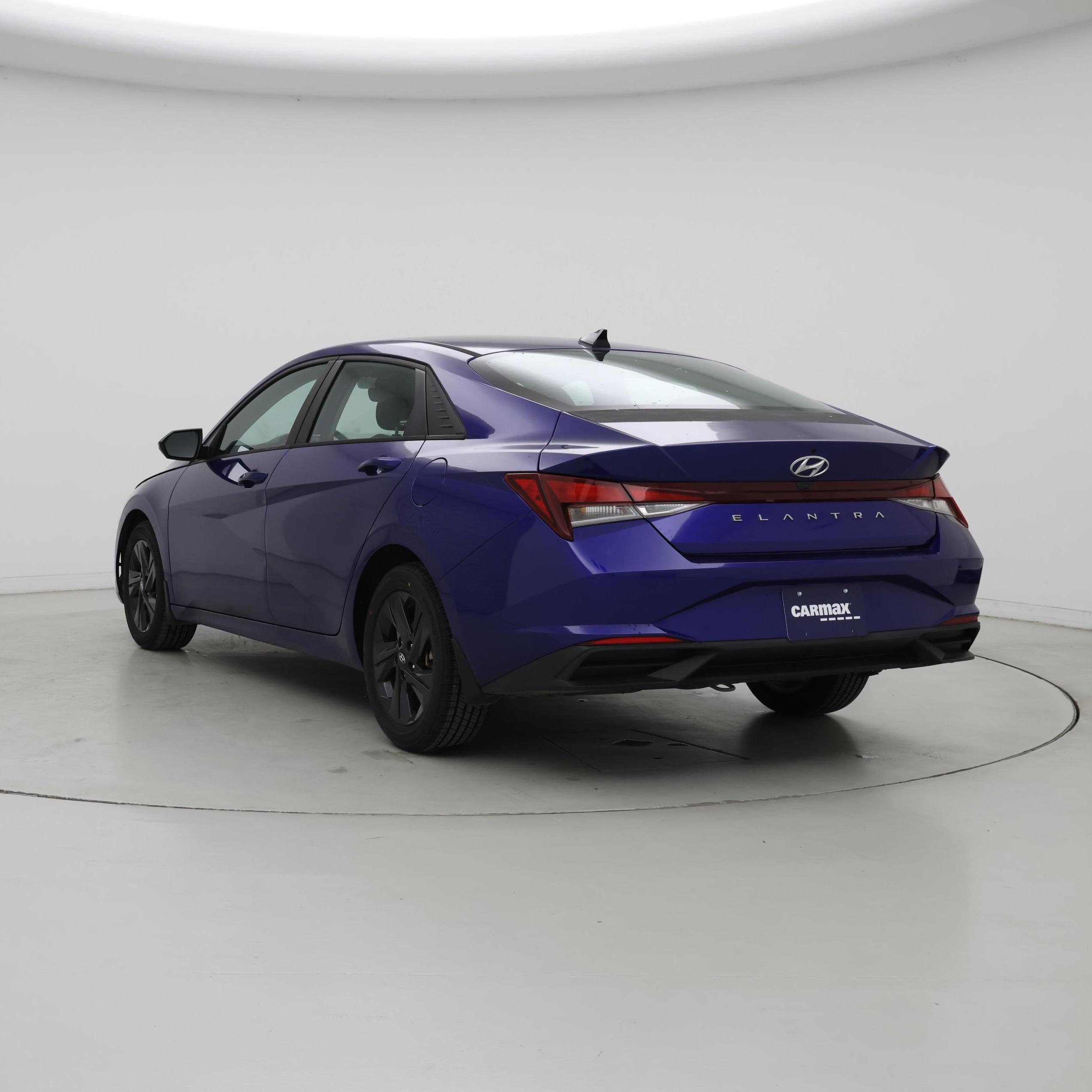 Thumbnail: 2022 Hyundai Elantra - 2