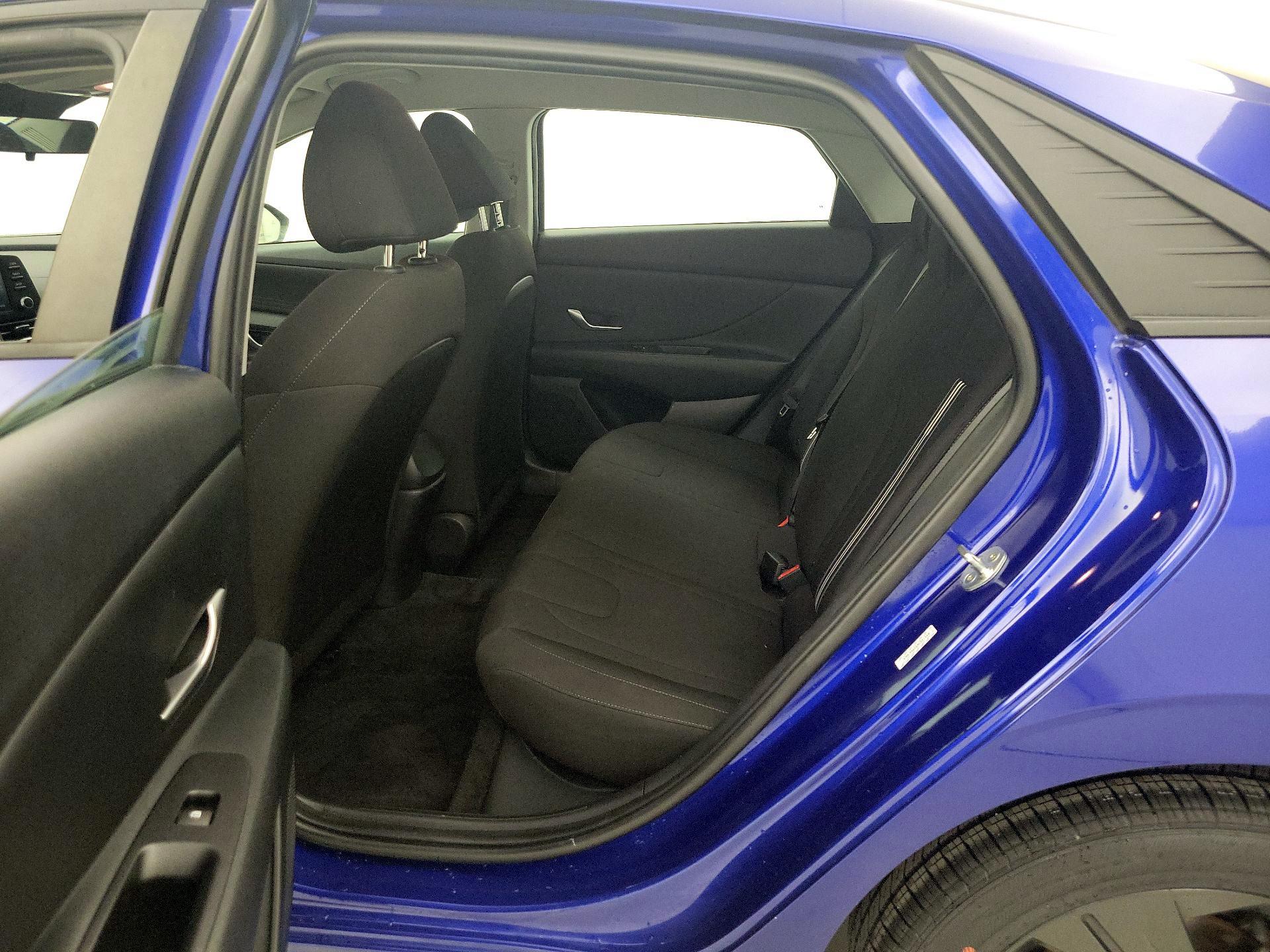 Thumbnail: 2022 Hyundai Elantra - 19