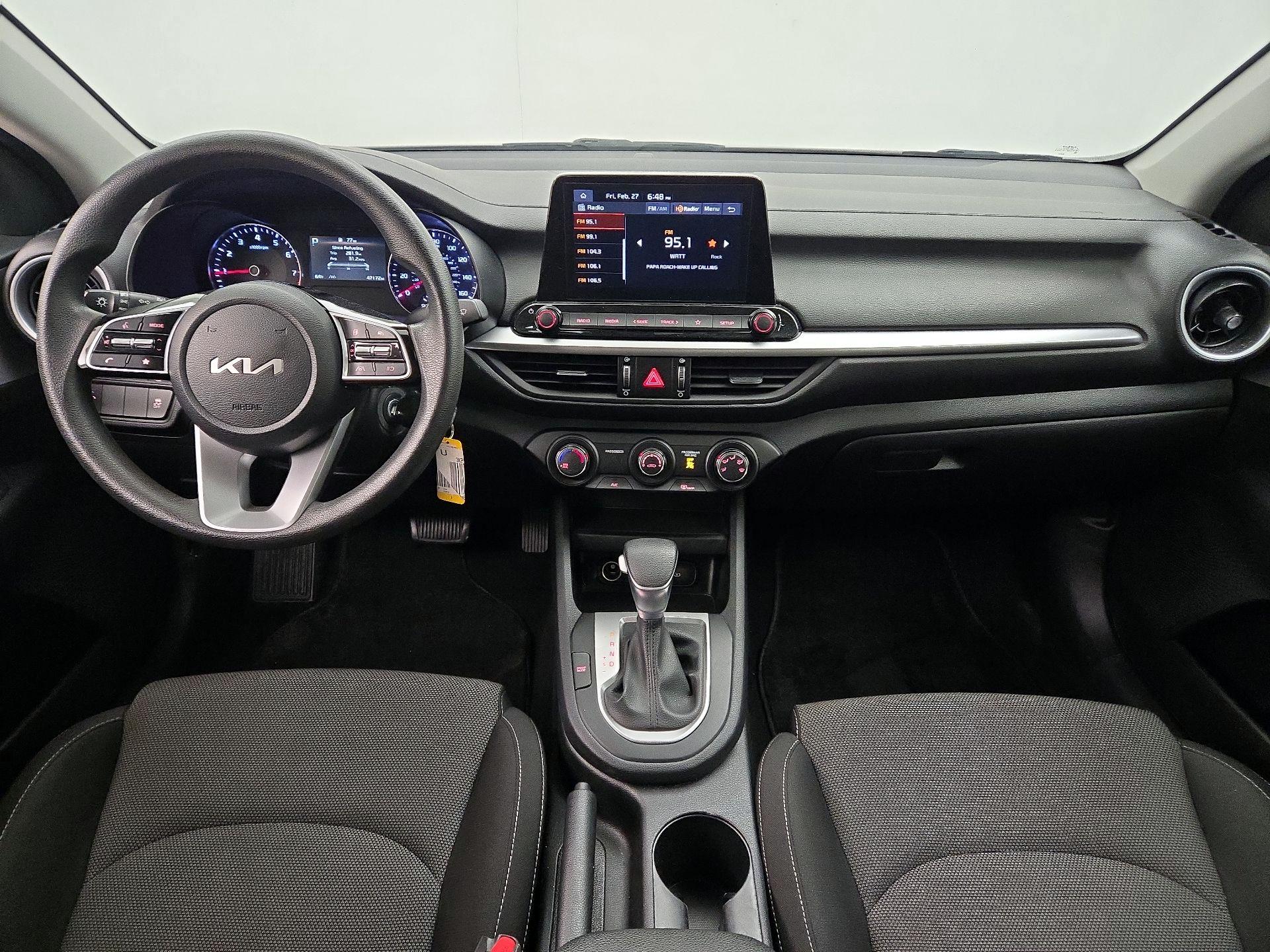 Thumbnail: 2024 Kia Forte - 9