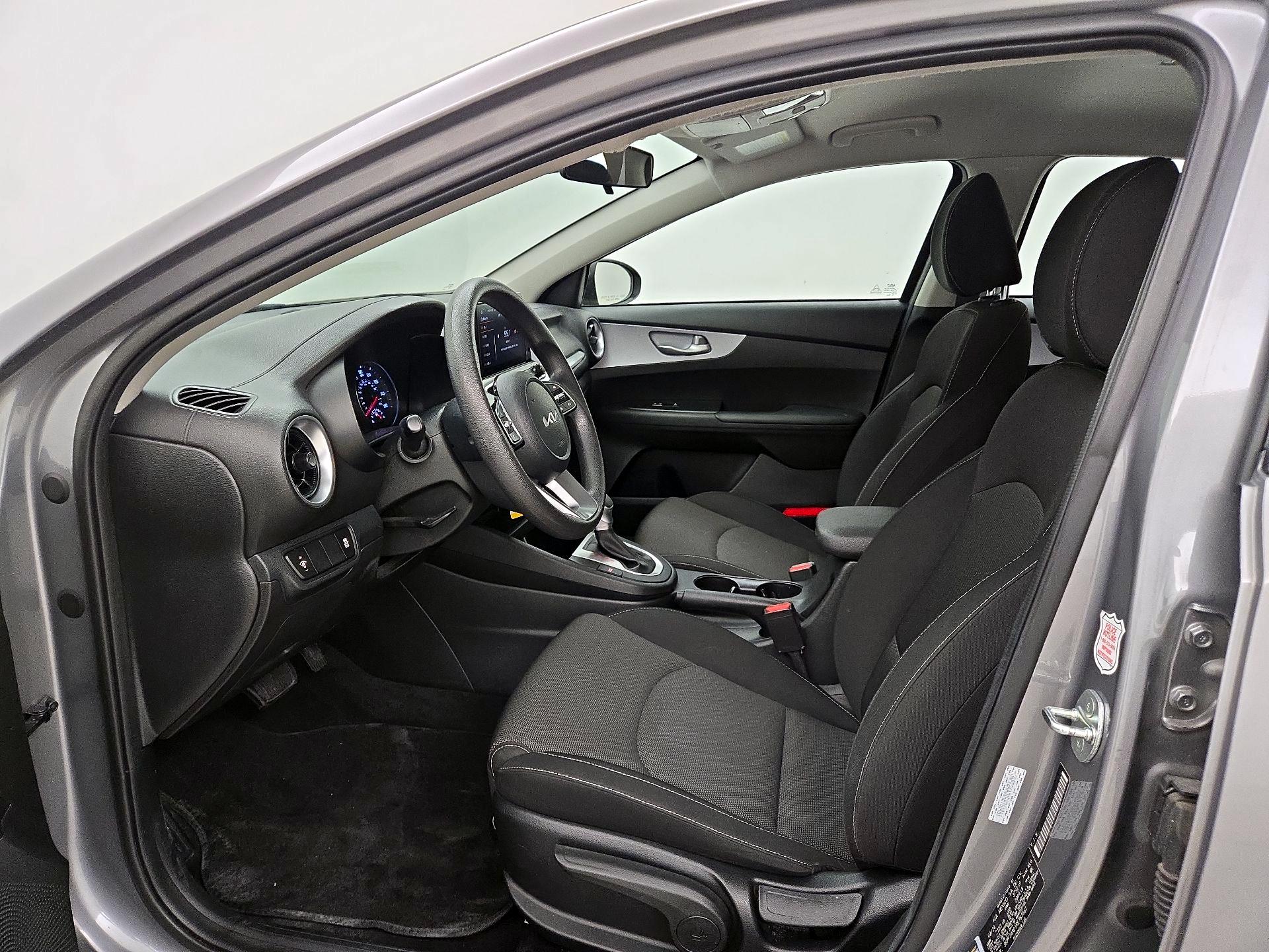 Thumbnail: 2024 Kia Forte - 11