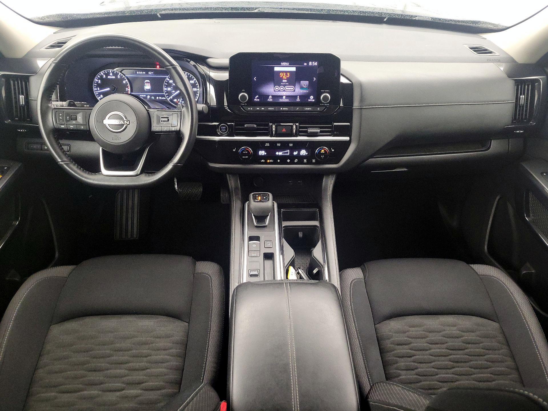 Thumbnail: 2023 Nissan Pathfinder - 9