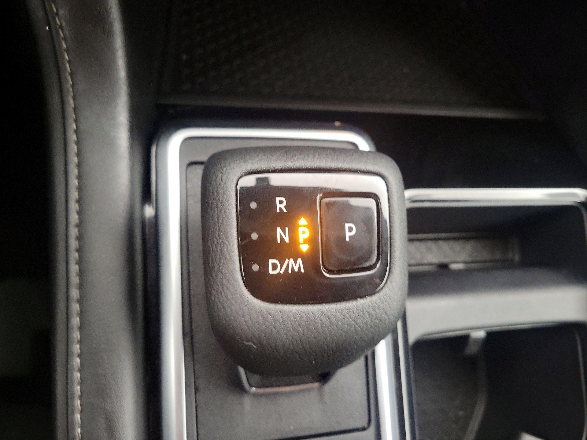 Thumbnail: 2023 Nissan Pathfinder - 17