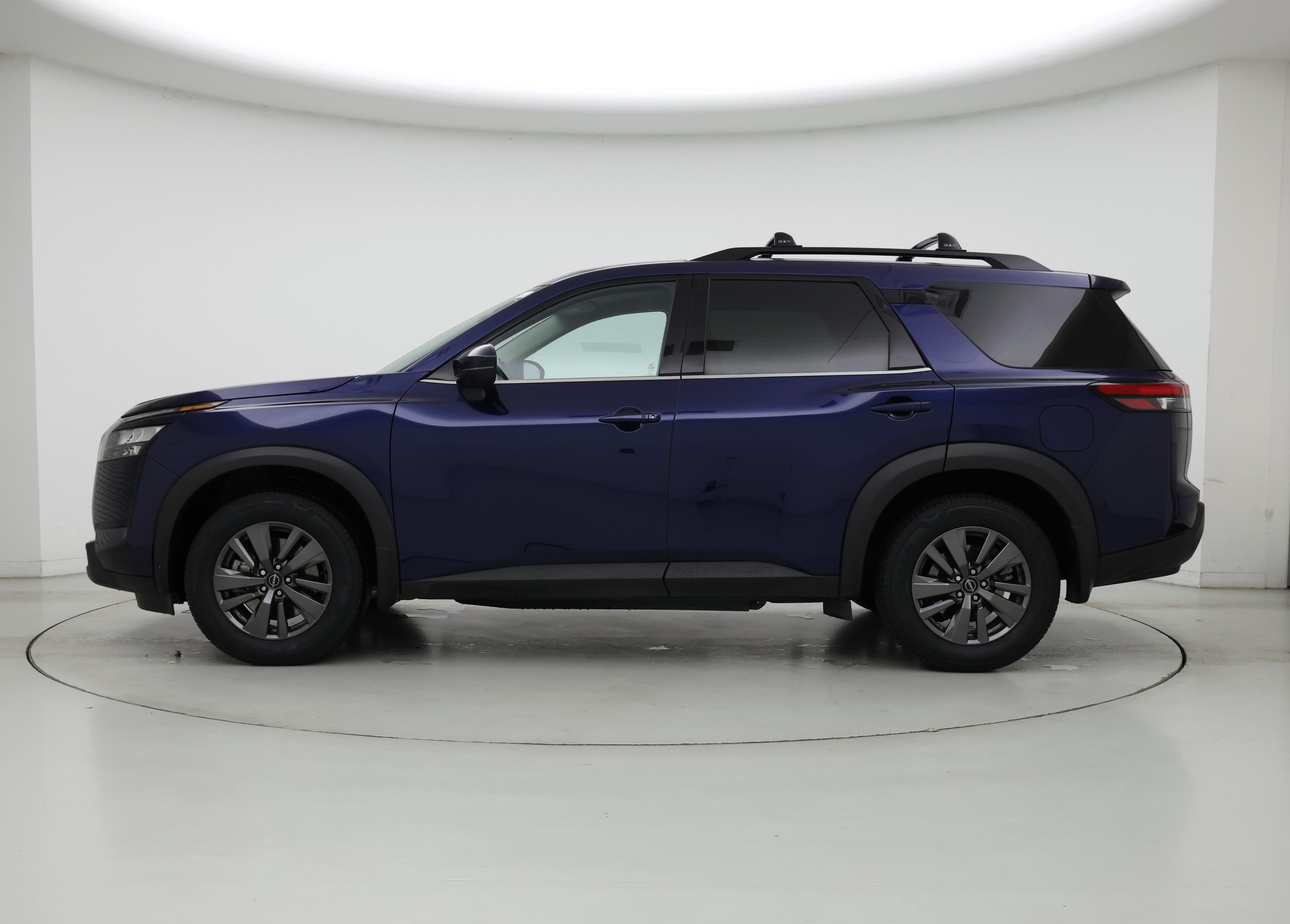 Thumbnail: 2023 Nissan Pathfinder - 3