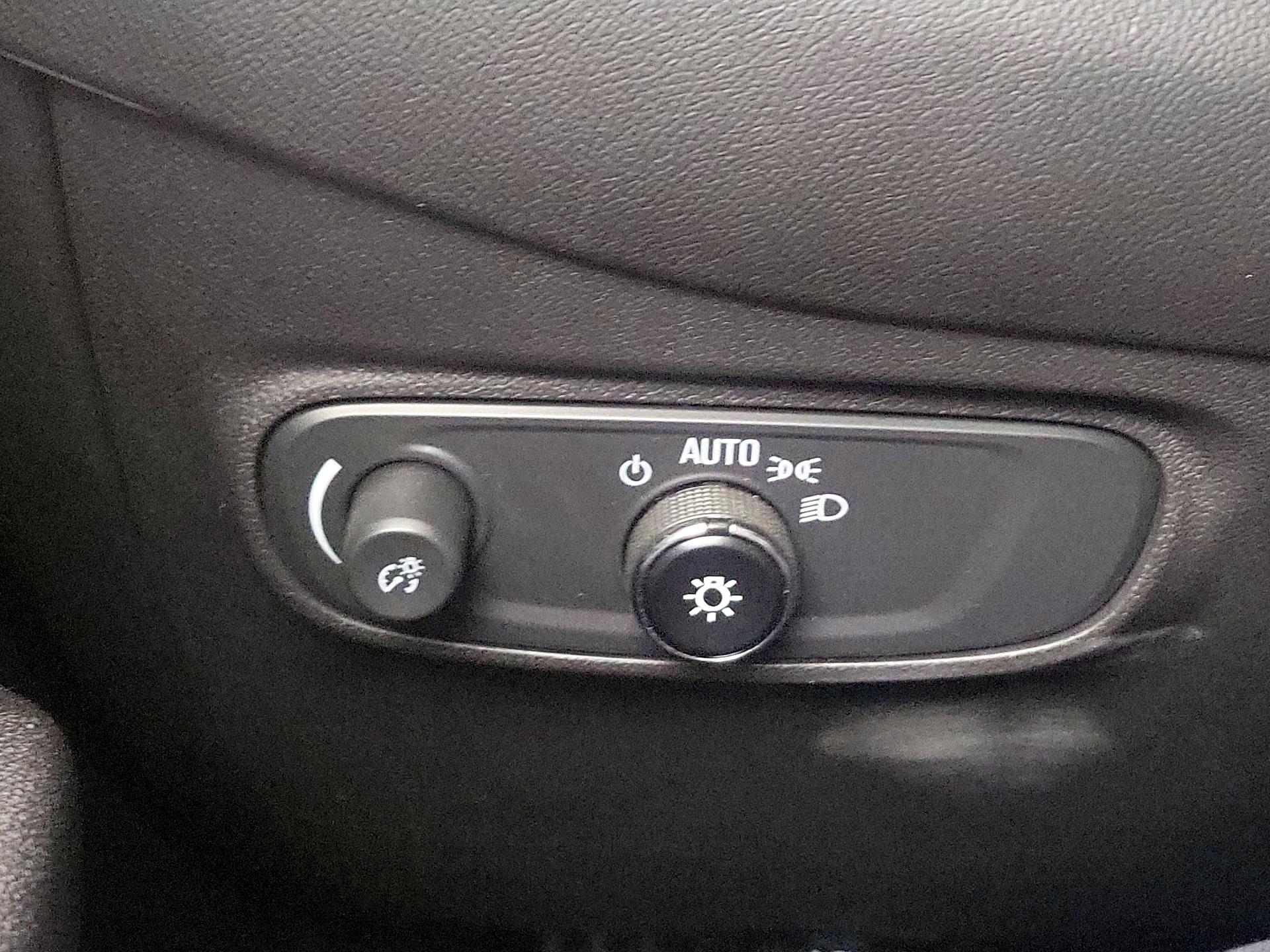 Thumbnail: 2024 Chevrolet Equinox - 13