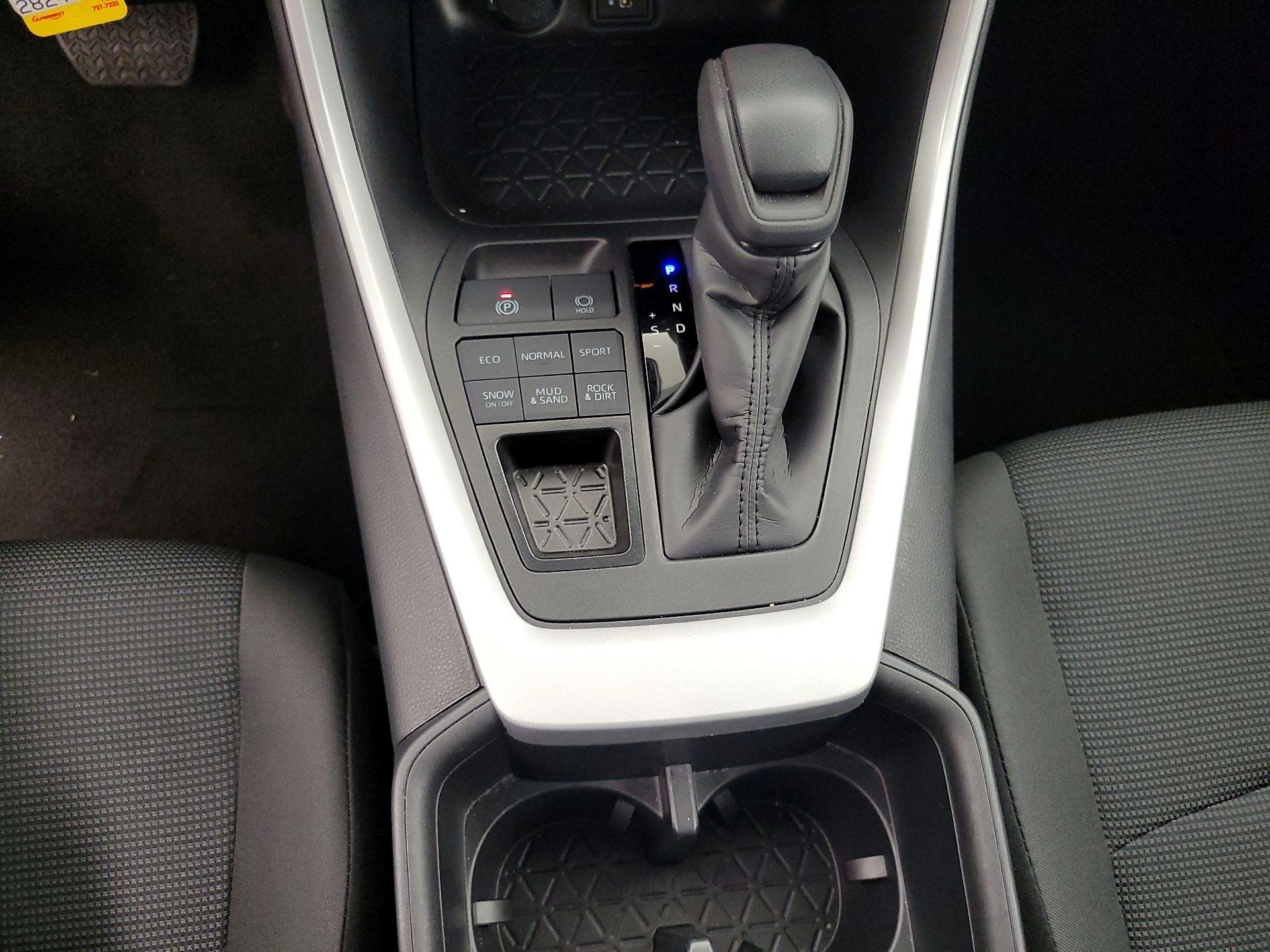 Thumbnail: 2025 Toyota RAV4 - 17