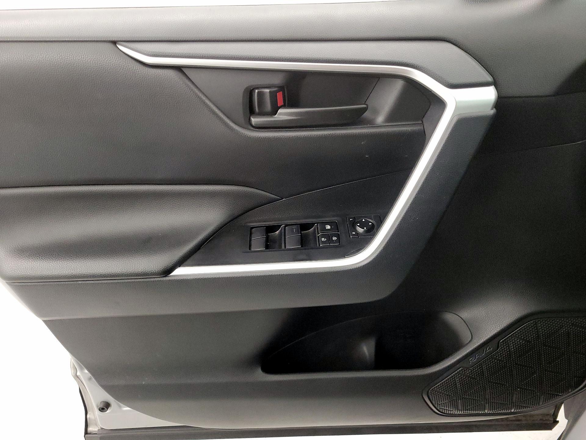 Thumbnail: 2024 Toyota RAV4 - 12