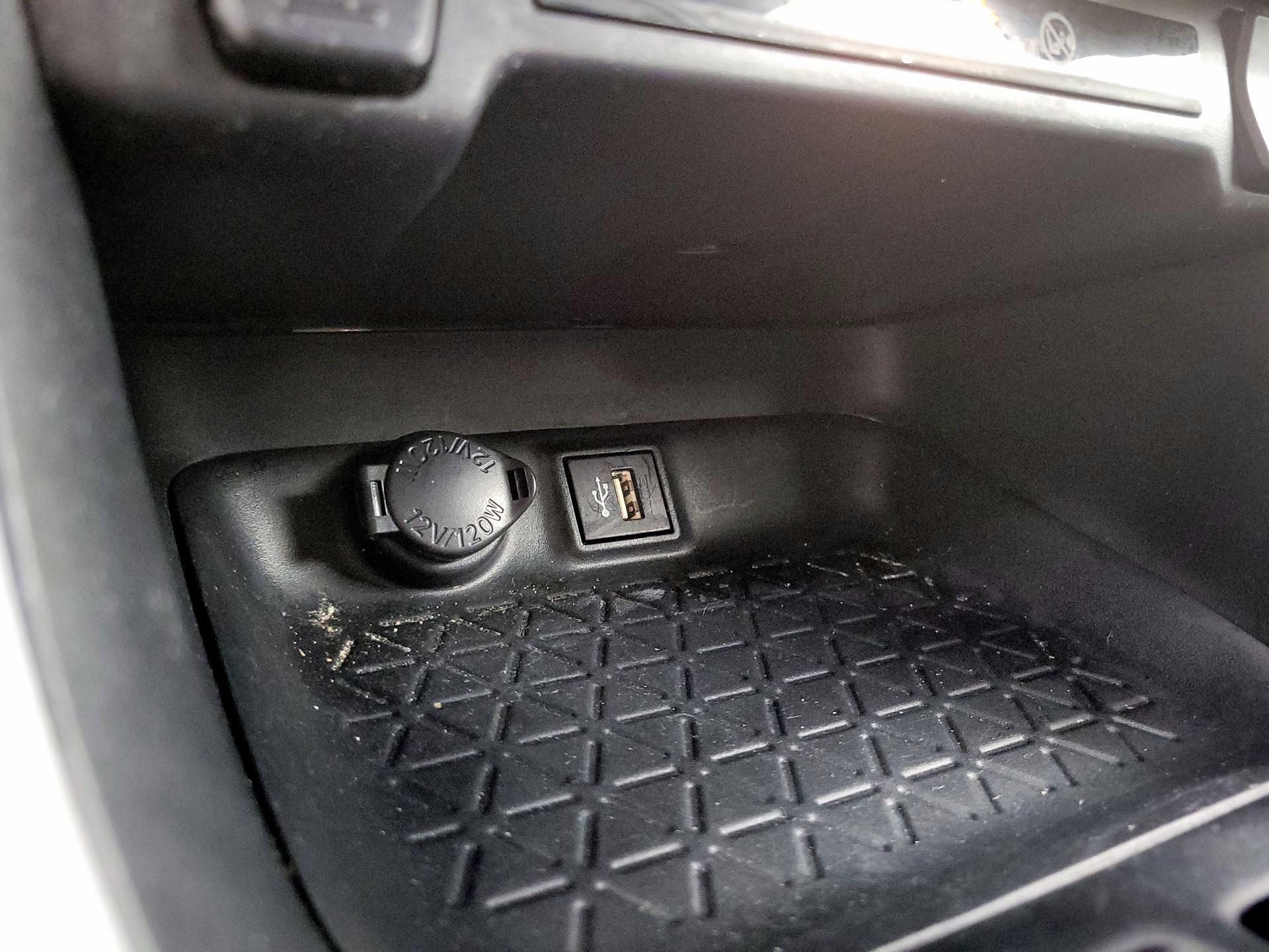 Thumbnail: 2024 Toyota RAV4 - 18