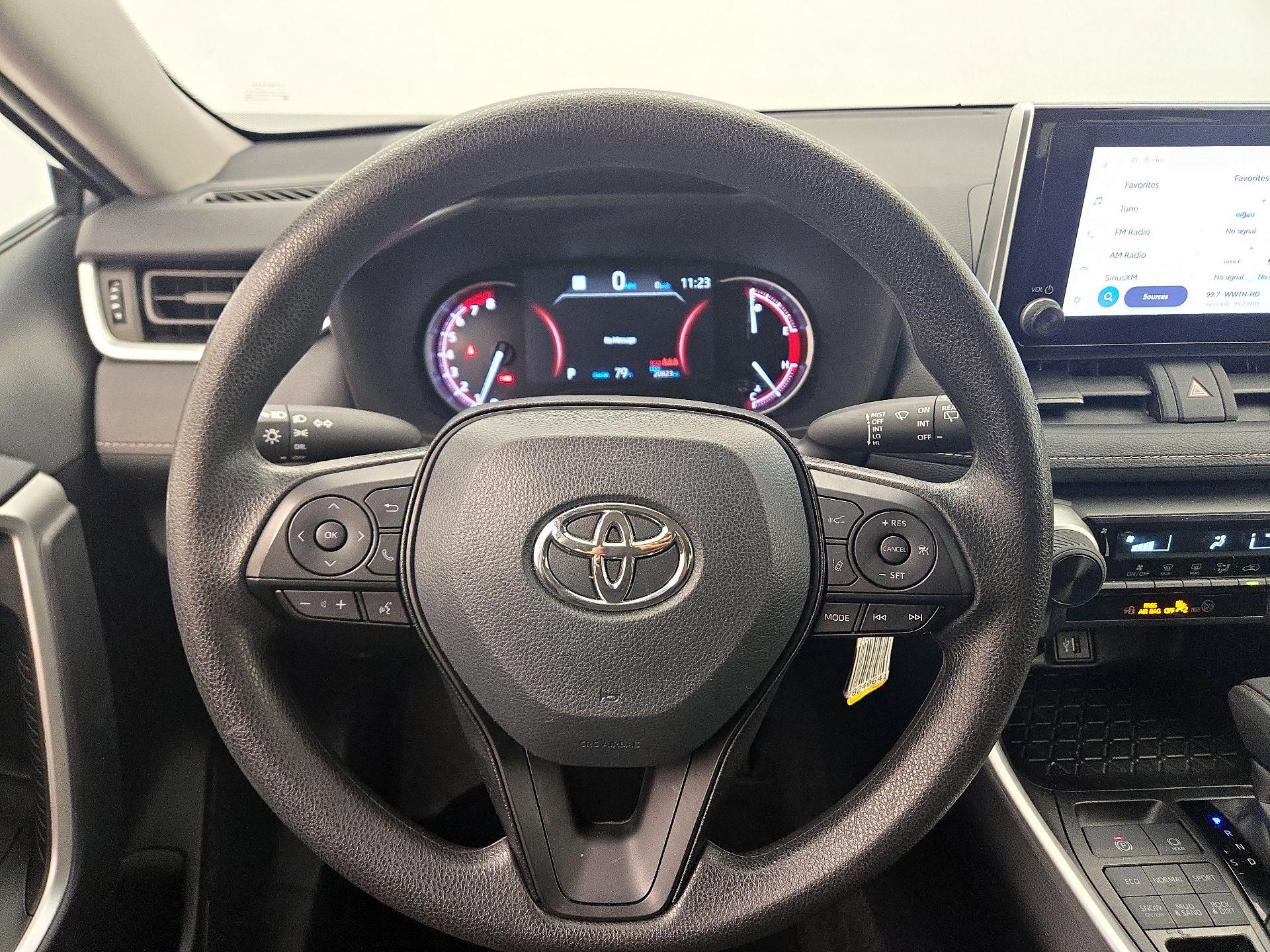 Thumbnail: 2025 Toyota RAV4 - 10